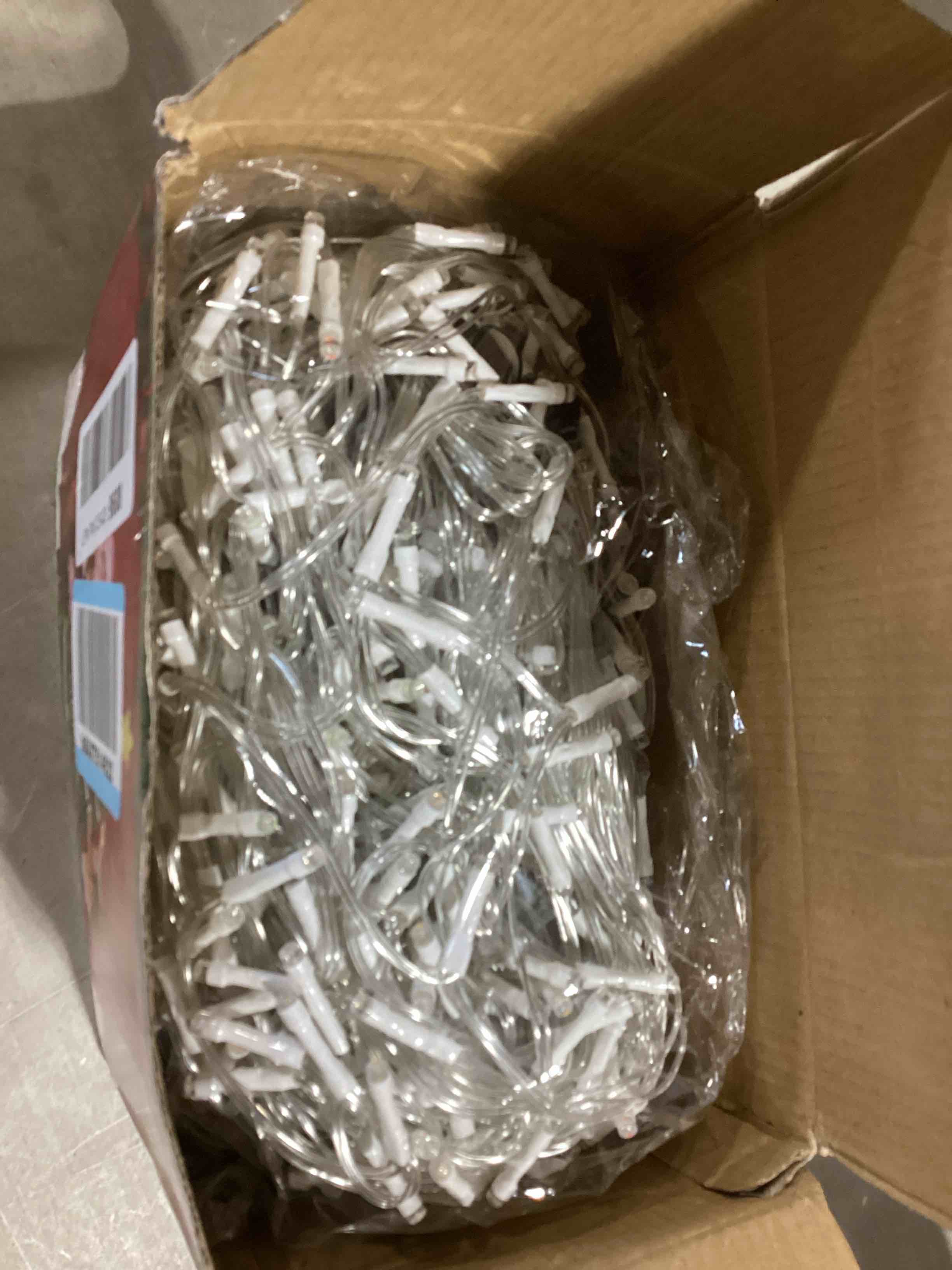 https://s3.amazonaws.com/lotting-images-prod/bidfta/RED6077489_1711725777174.jpeg