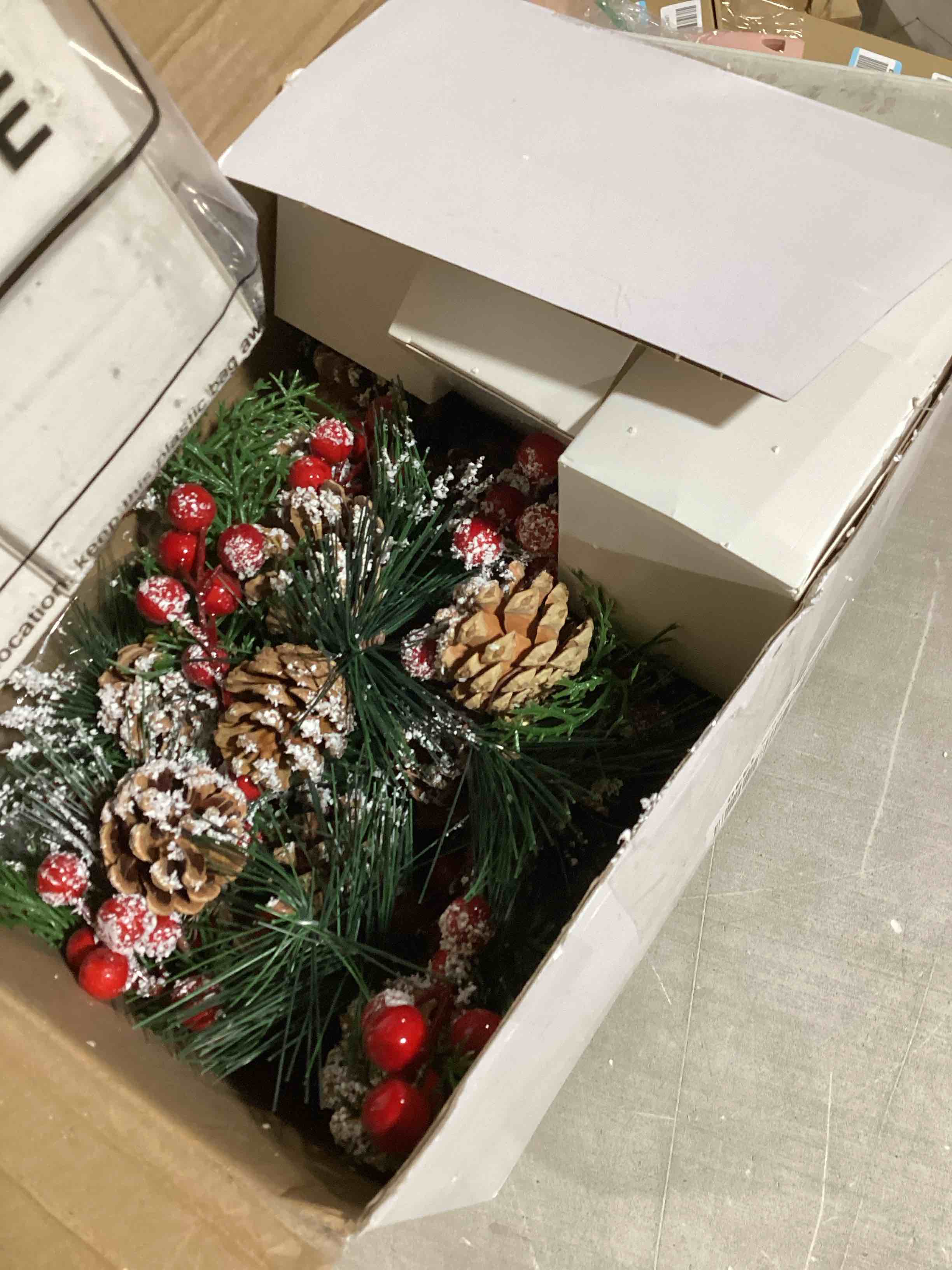 https://s3.amazonaws.com/lotting-images-prod/bidfta/RED6077605_1711975123017.jpeg