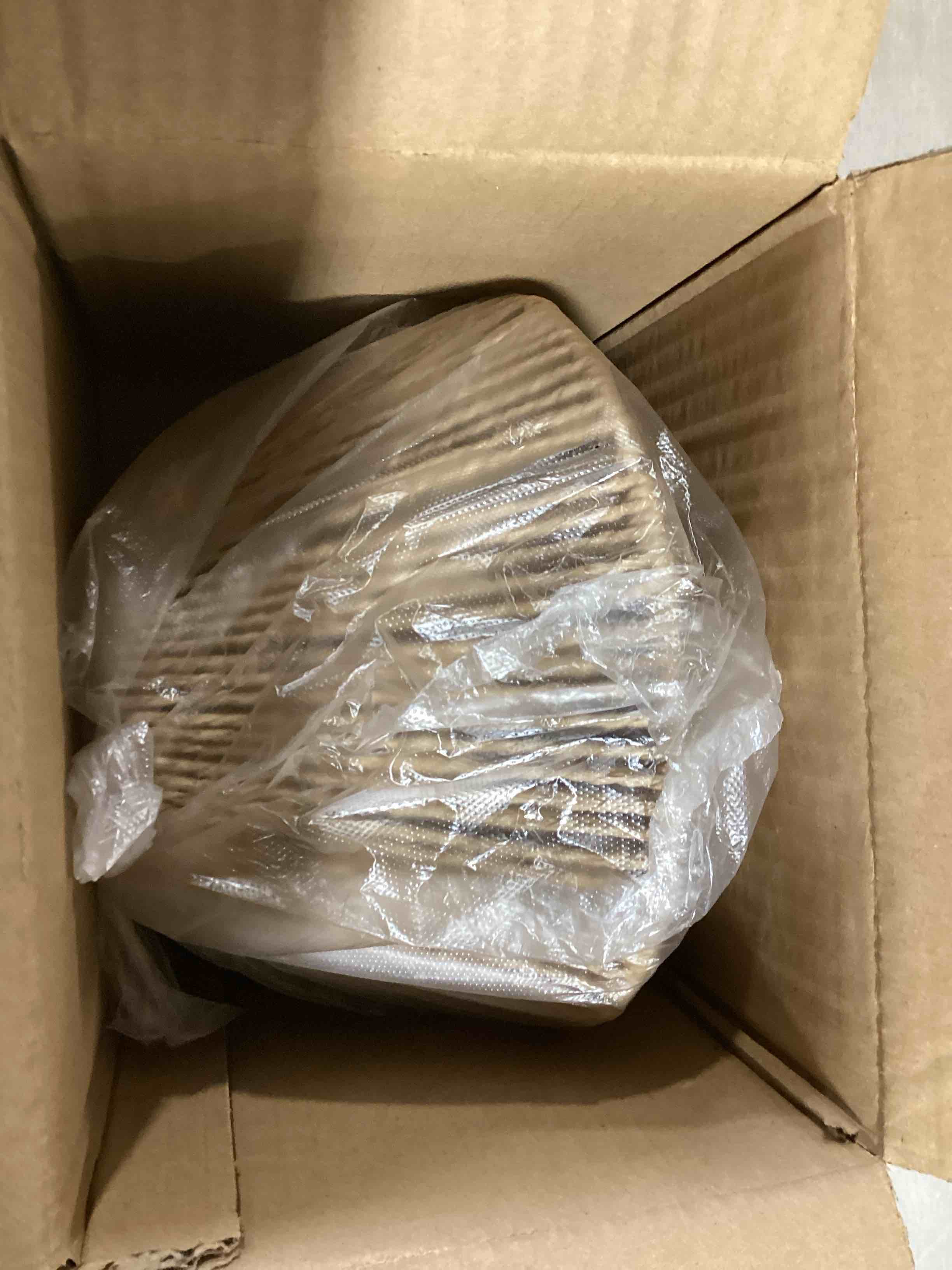 https://s3.amazonaws.com/lotting-images-prod/bidfta/RED6077655_1711984460646.jpeg
