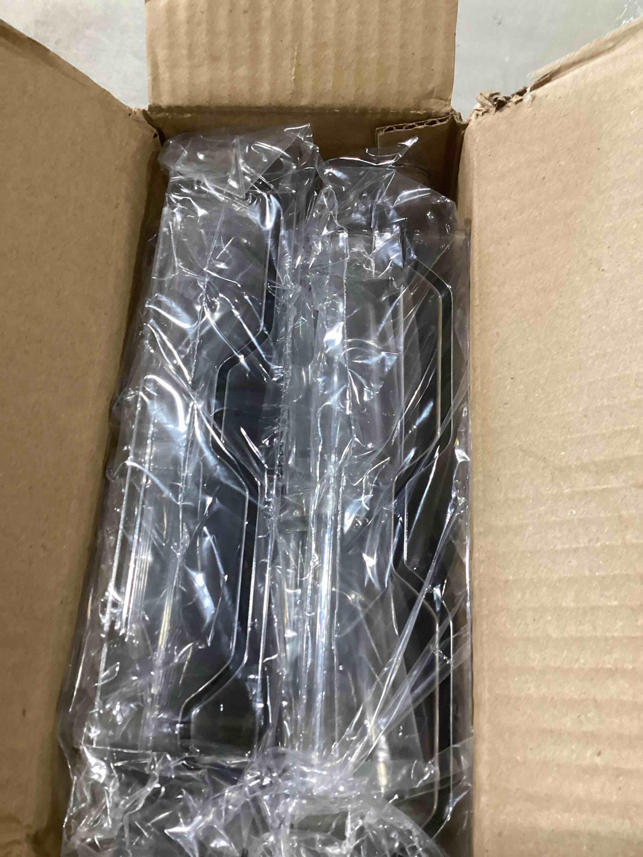 https://s3.amazonaws.com/lotting-images-prod/bidfta/RED6078295_1712590143602.jpeg