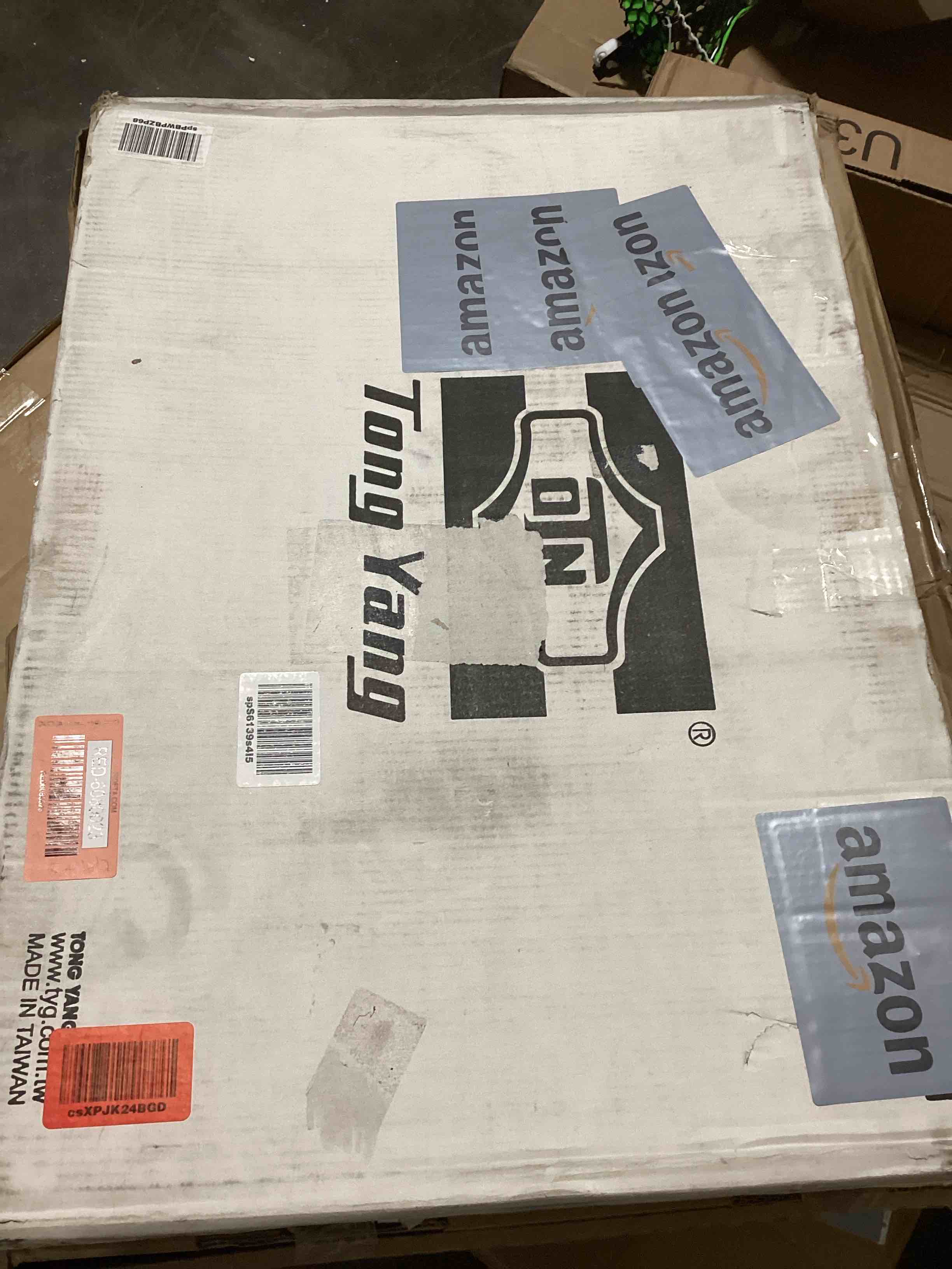 https://s3.amazonaws.com/lotting-images-prod/bidfta/RED6080023_1718107905315.jpeg