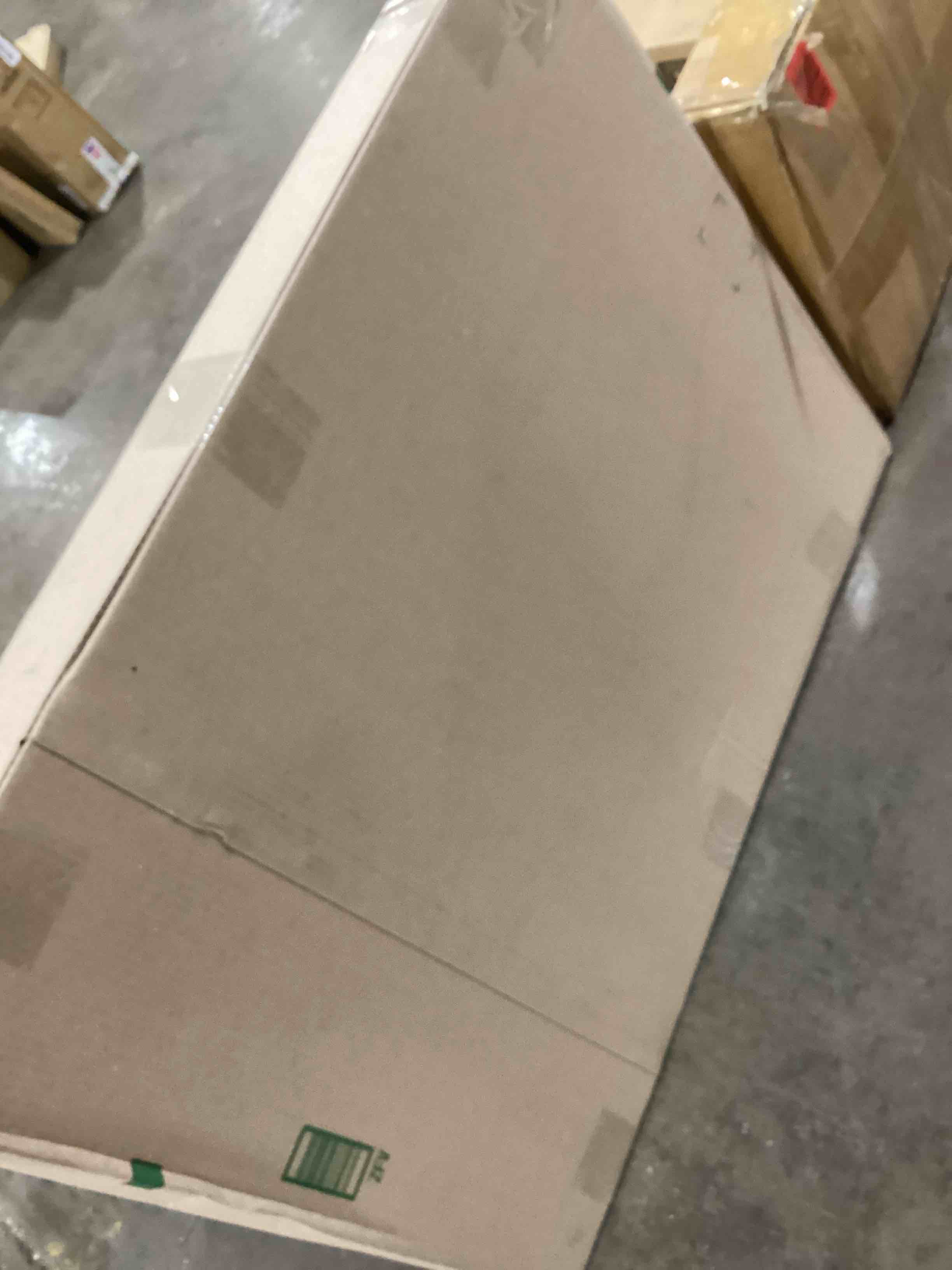 https://s3.amazonaws.com/lotting-images-prod/bidfta/RED6080364_1718115092564.jpeg