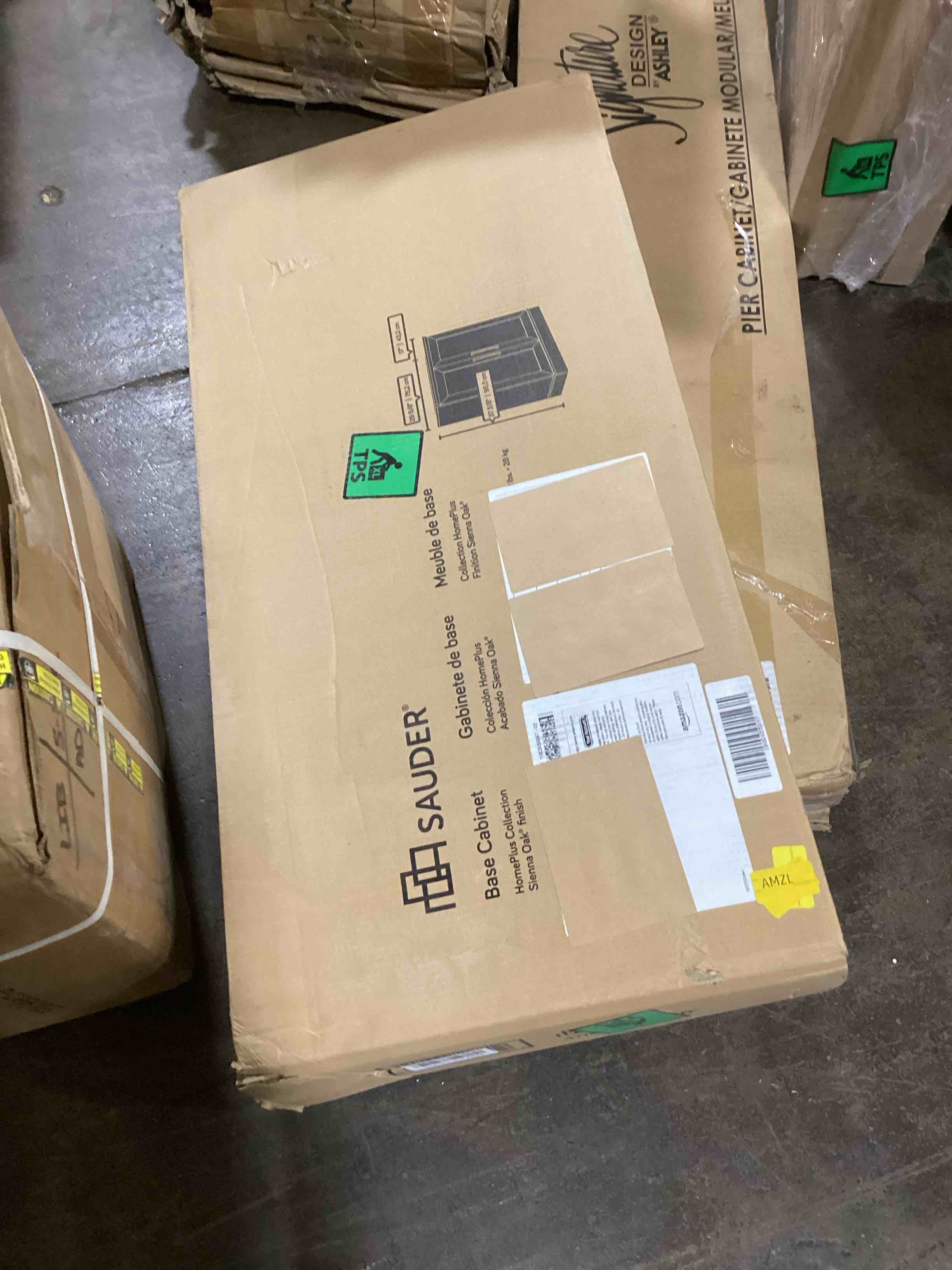 https://s3.amazonaws.com/lotting-images-prod/bidfta/RED6081337_1718653591275.jpeg