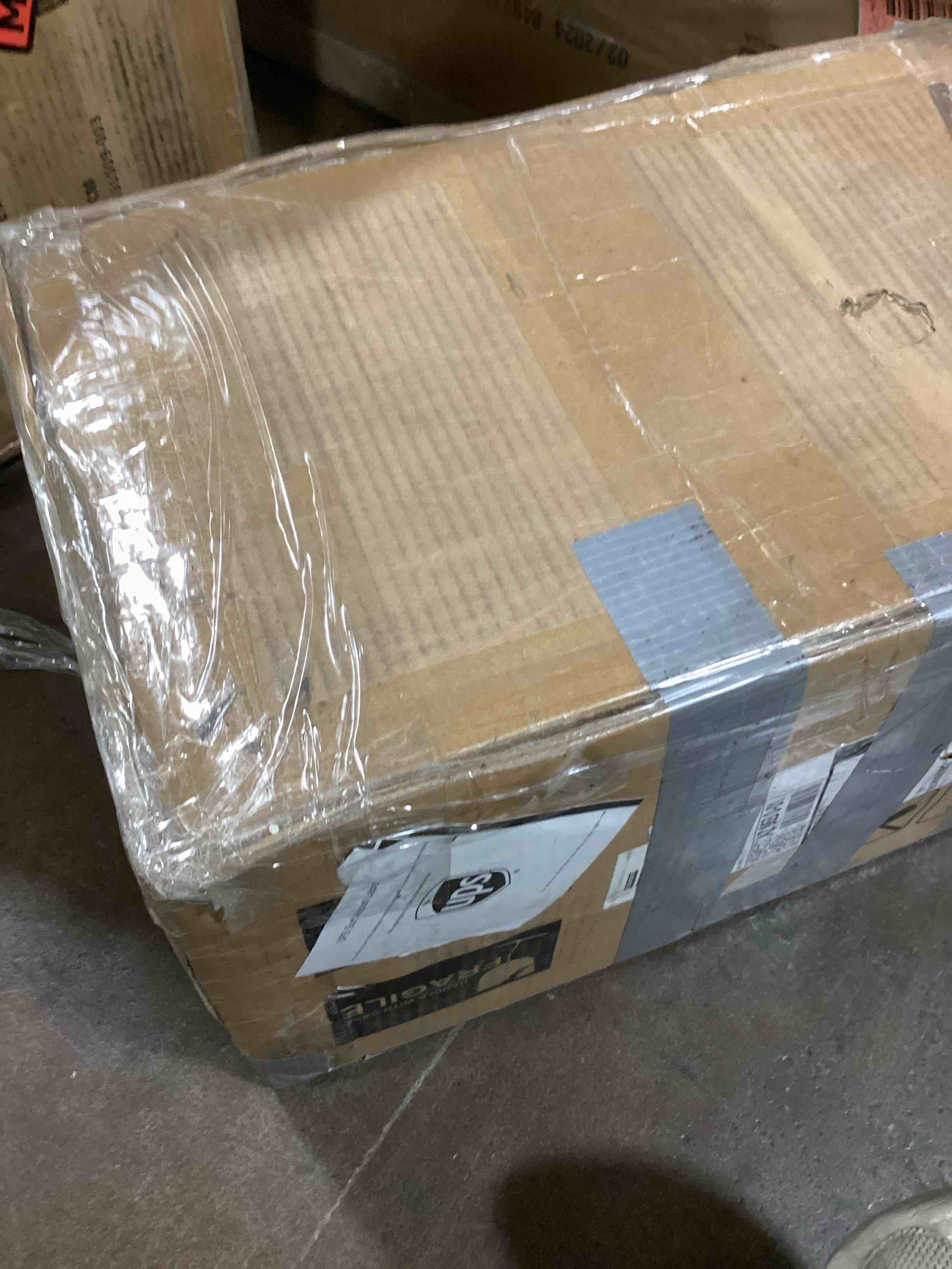 https://s3.amazonaws.com/lotting-images-prod/bidfta/RED6081340_1718652563053.jpeg