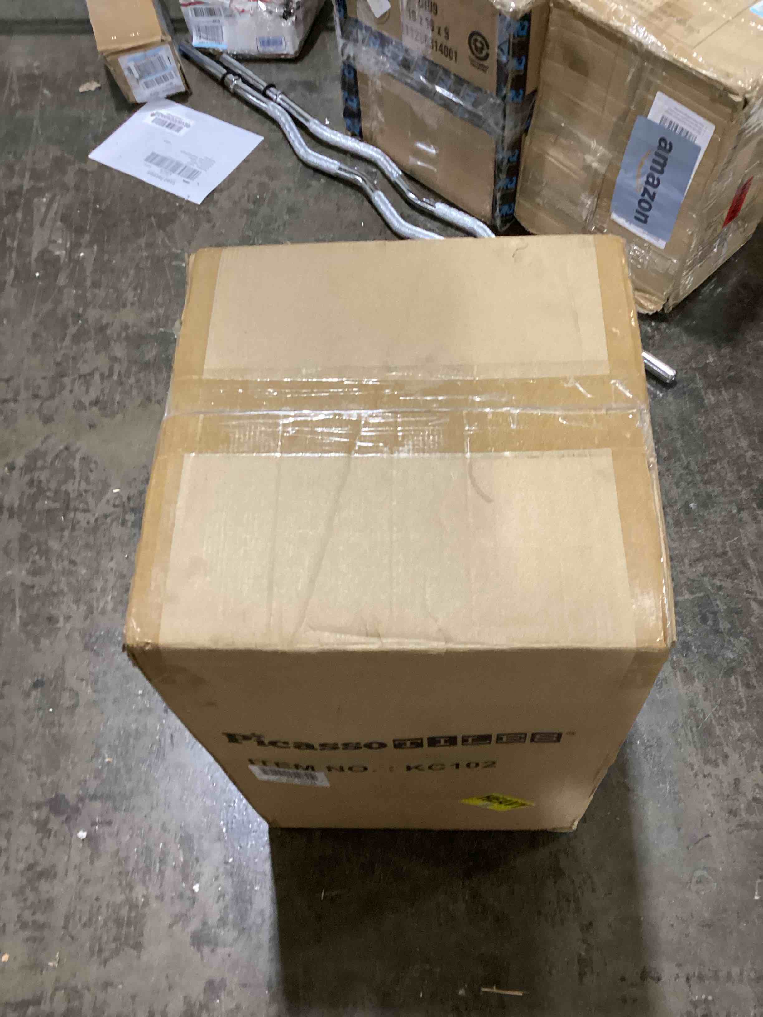 https://s3.amazonaws.com/lotting-images-prod/bidfta/RED6082270_1718816623328.jpeg