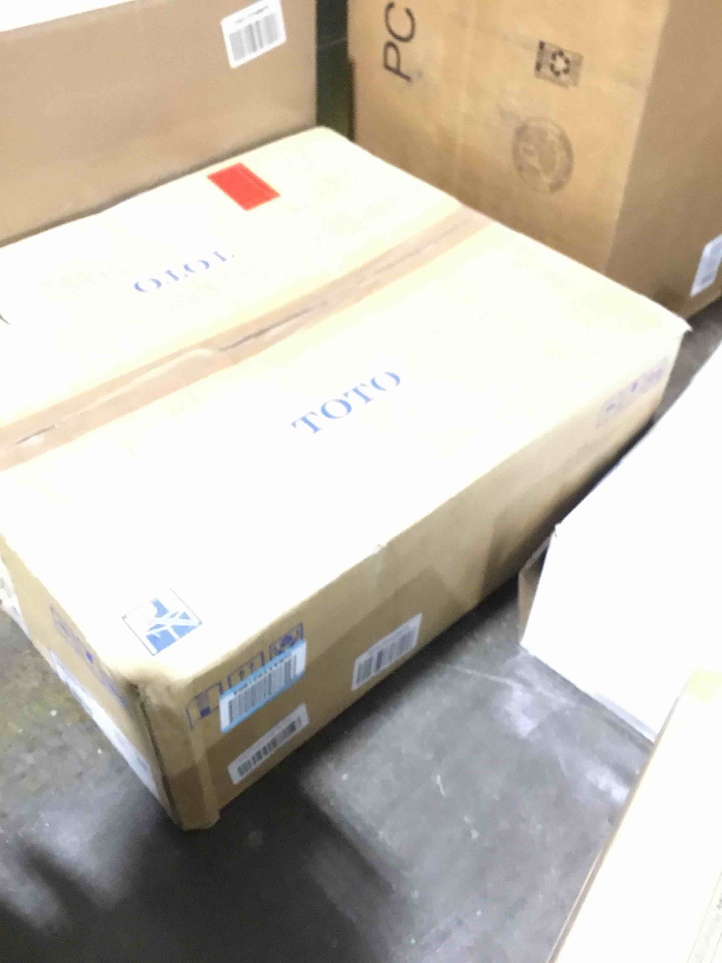 https://s3.amazonaws.com/lotting-images-prod/bidfta/RED6083320_1720553713437.jpeg