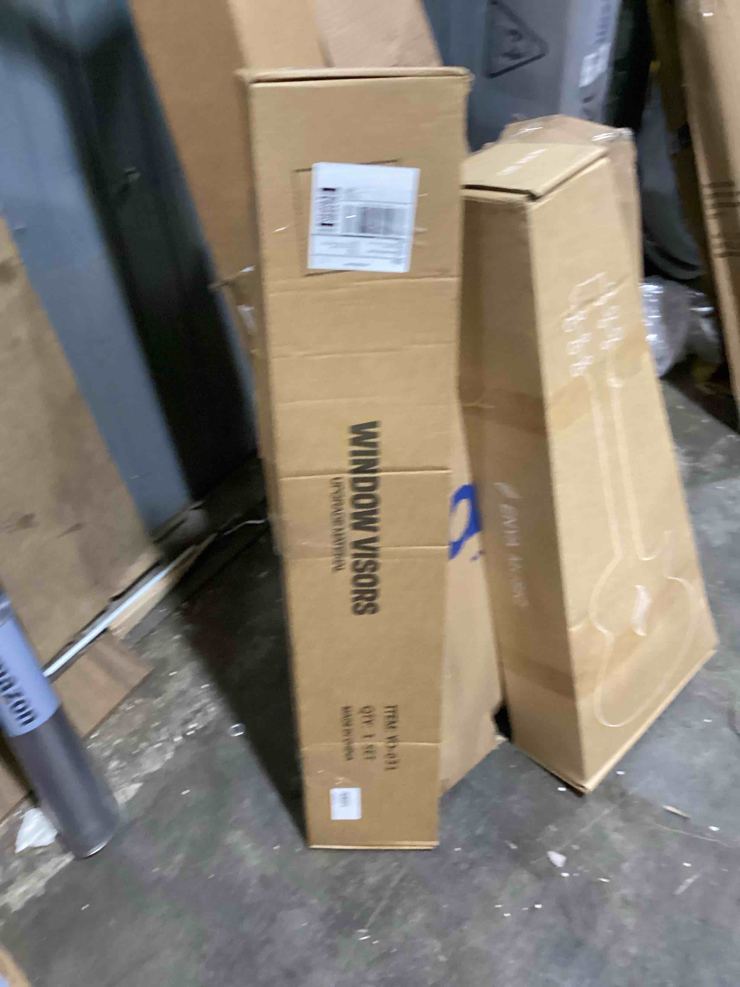 https://s3.amazonaws.com/lotting-images-prod/bidfta/RED6084801_1723131953416.jpeg
