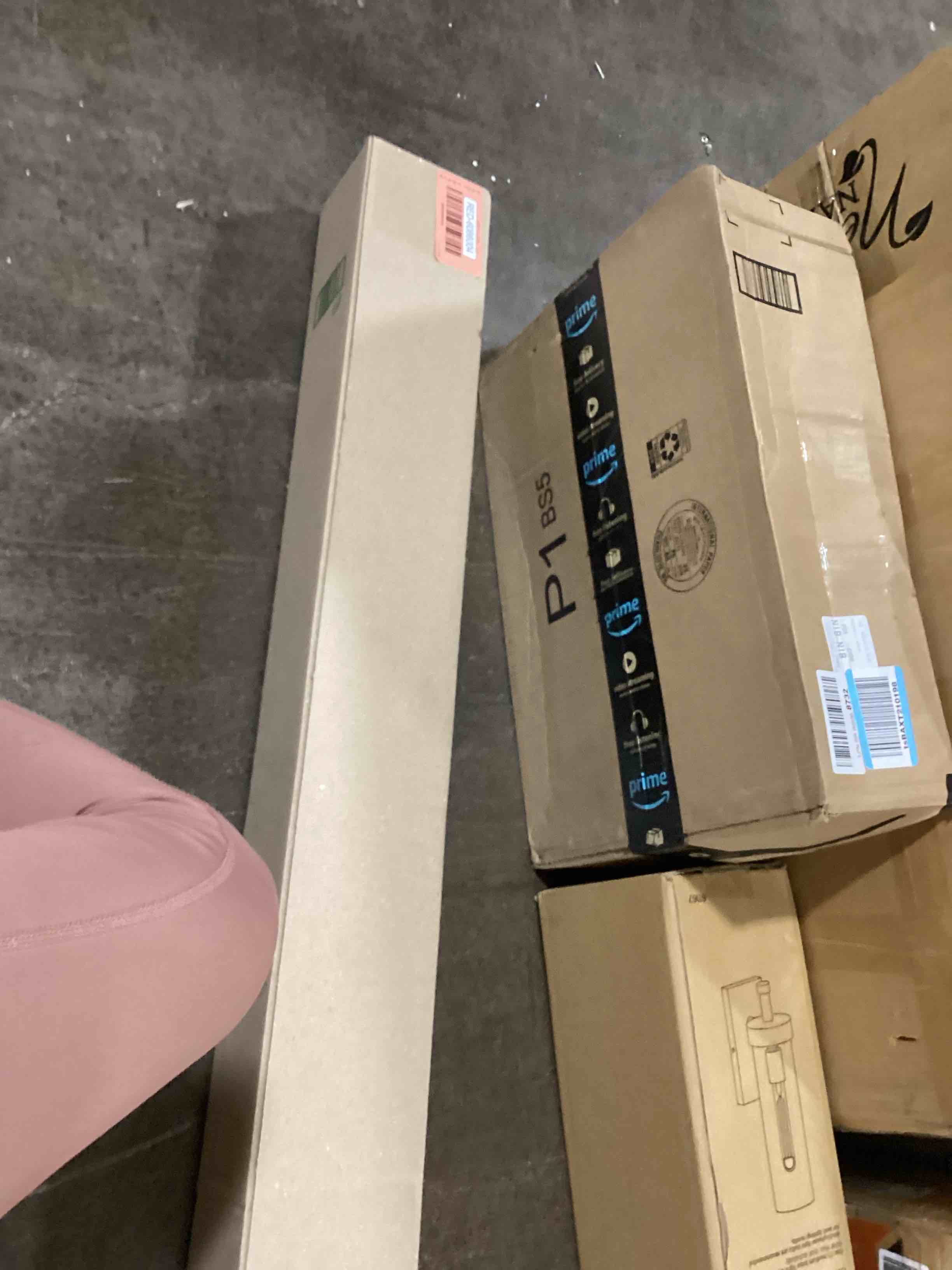https://s3.amazonaws.com/lotting-images-prod/bidfta/RED6086004_1723146231089.jpeg