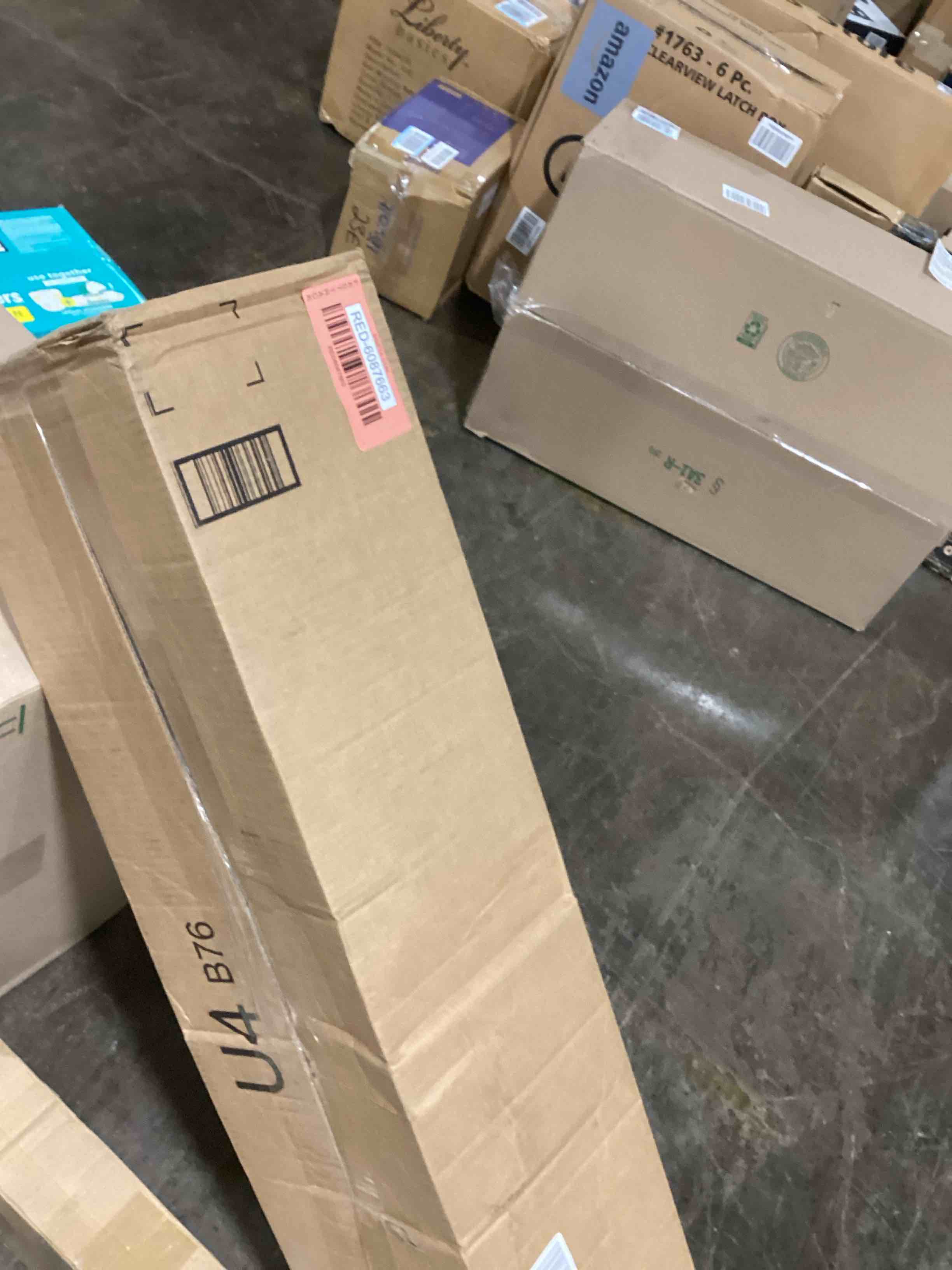 https://s3.amazonaws.com/lotting-images-prod/bidfta/RED6087663_1720547719344.jpeg