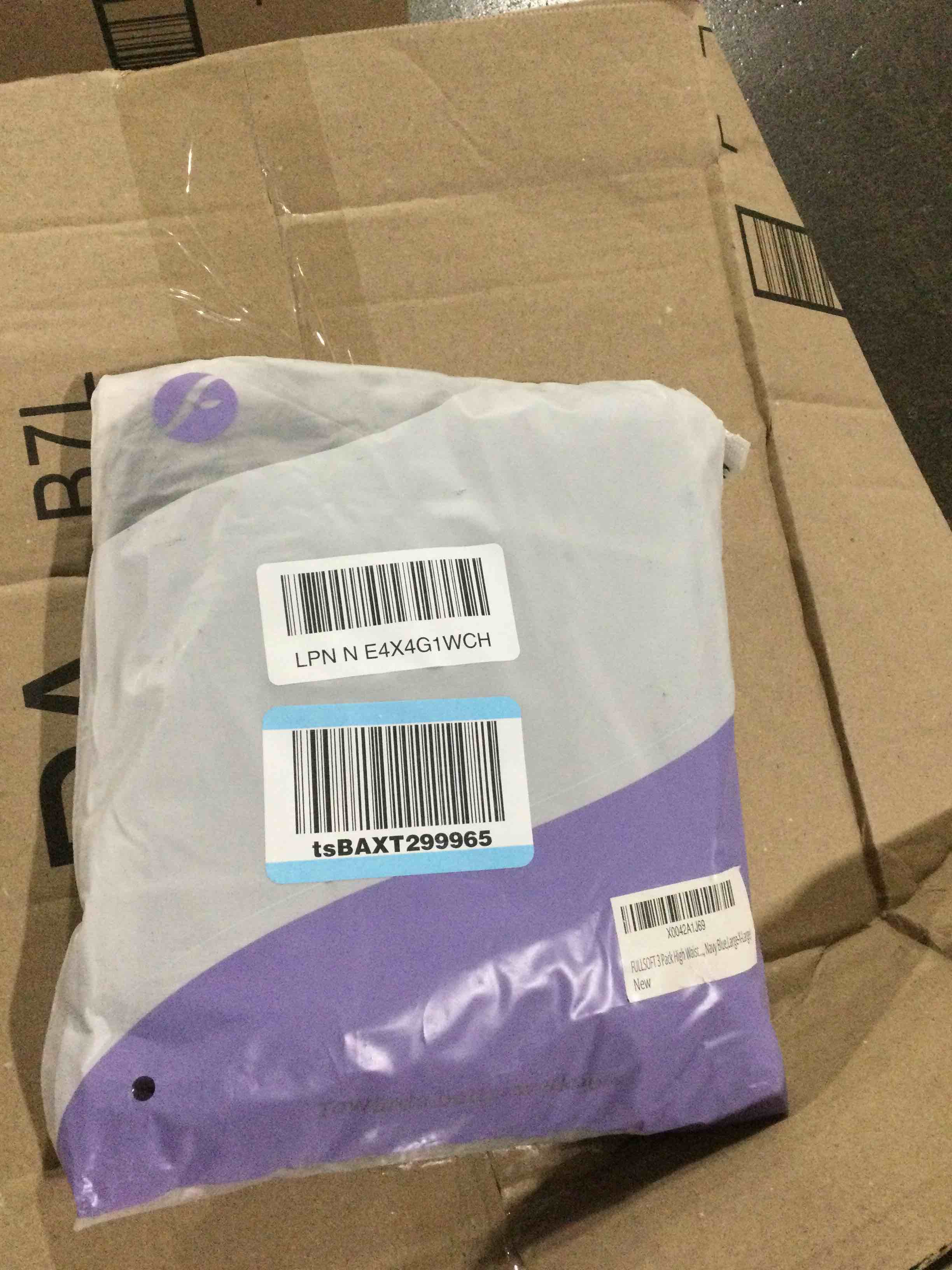 https://s3.amazonaws.com/lotting-images-prod/bidfta/RED6088604_1721316008502.jpeg