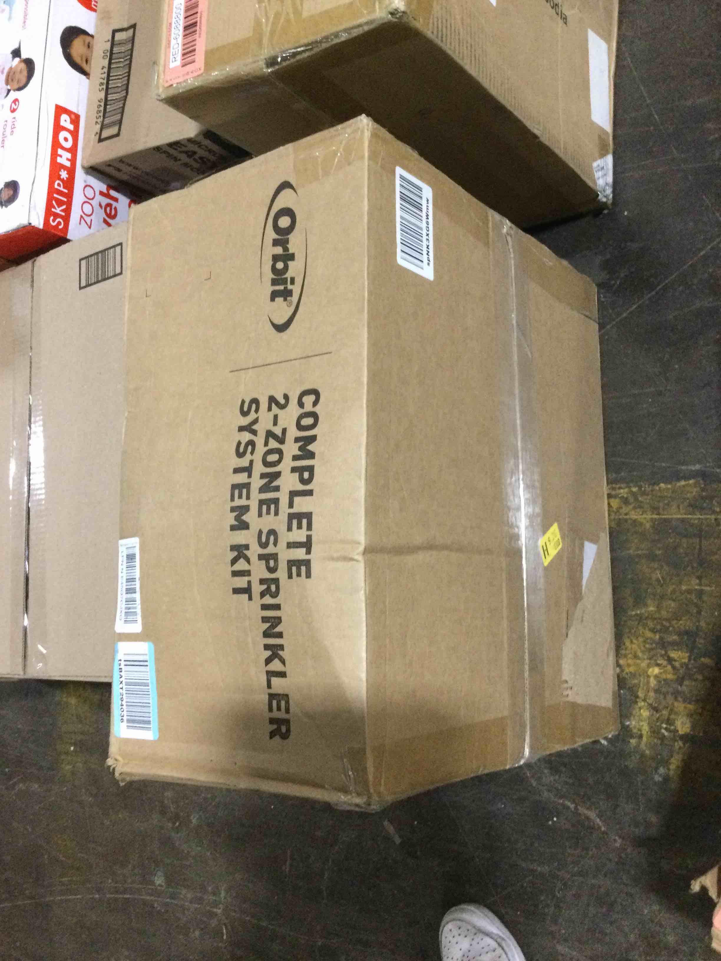 https://s3.amazonaws.com/lotting-images-prod/bidfta/RED6088799_1721401070515.jpeg