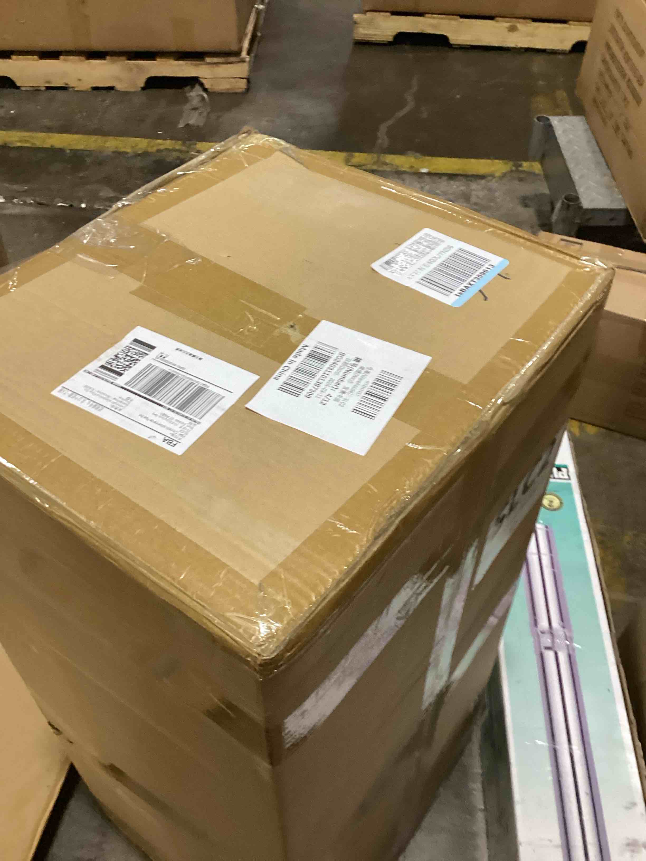 https://s3.amazonaws.com/lotting-images-prod/bidfta/RED6090823_1723059686625.jpeg