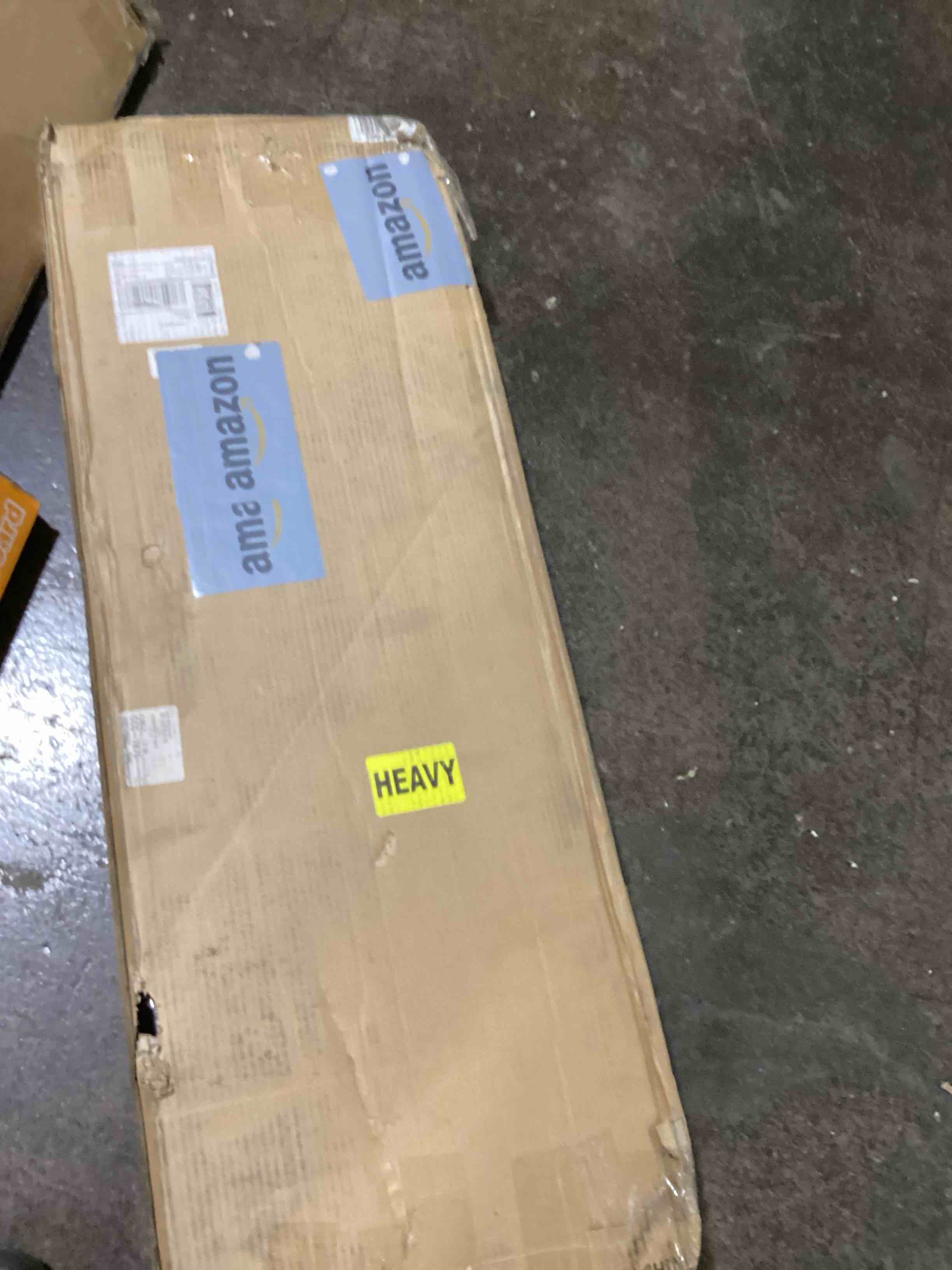 https://s3.amazonaws.com/lotting-images-prod/bidfta/RED6091204_1723640374822.jpeg