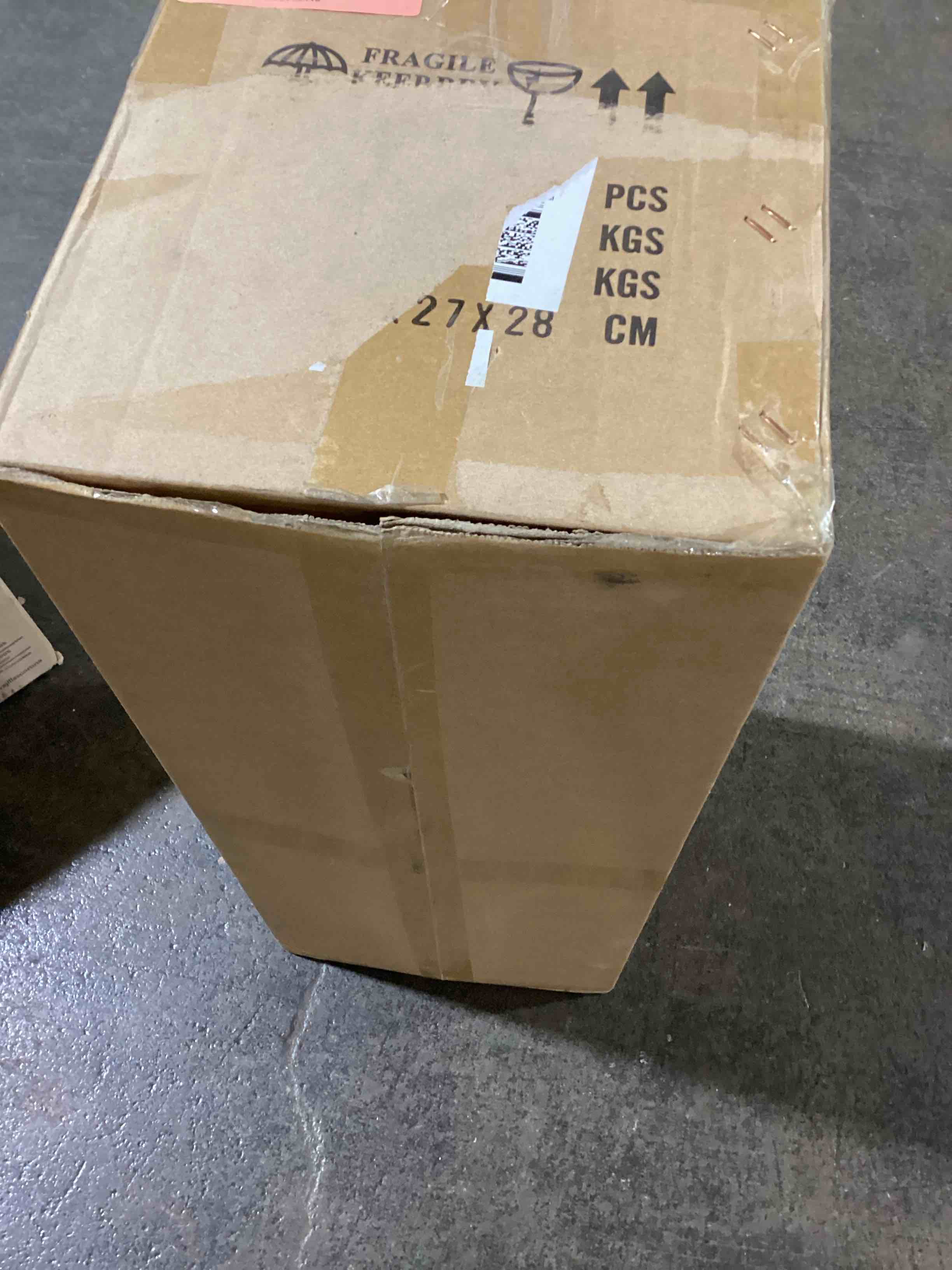 https://s3.amazonaws.com/lotting-images-prod/bidfta/RED6092448_1716573918161.jpeg