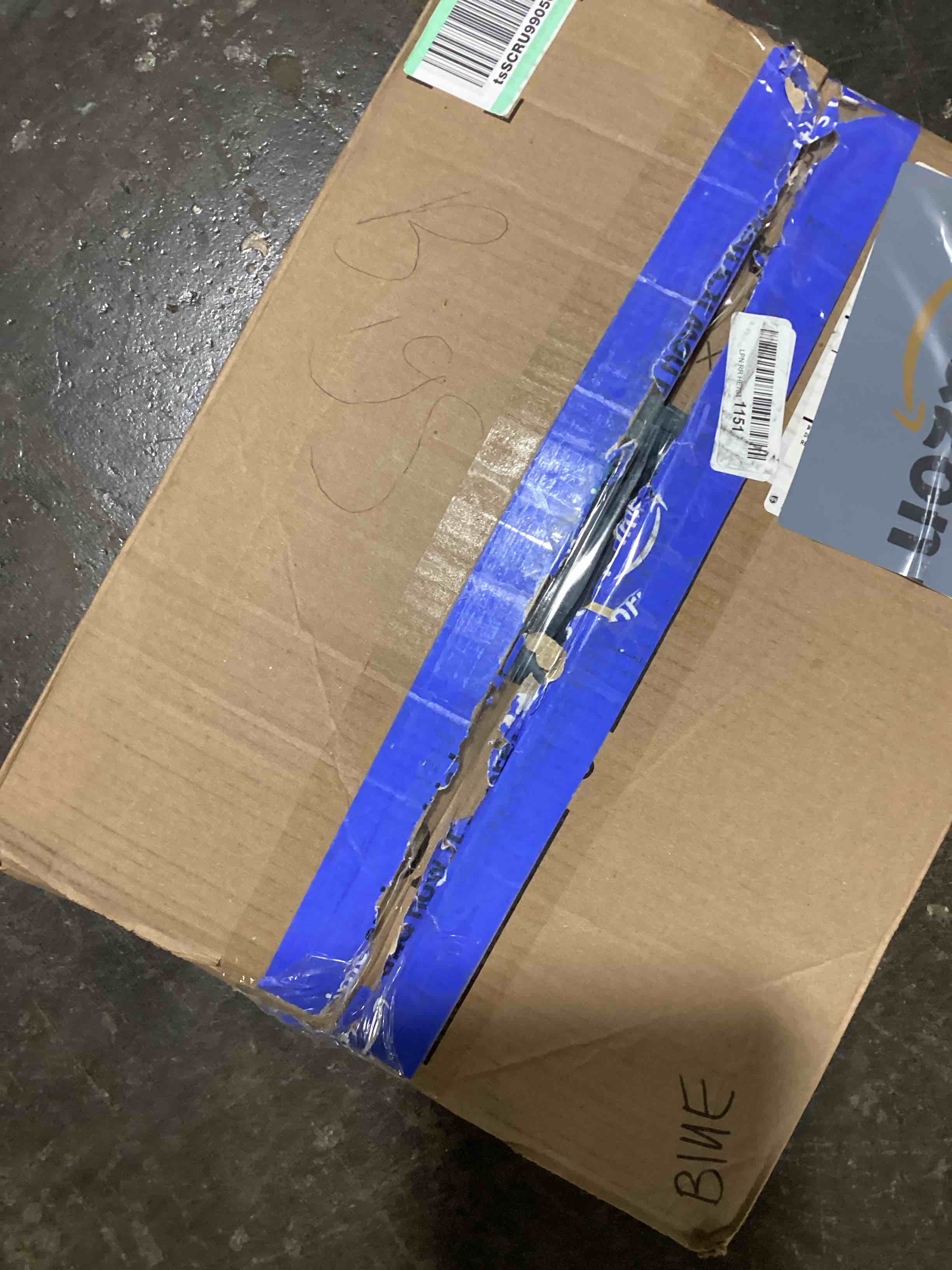 https://s3.amazonaws.com/lotting-images-prod/bidfta/RED6092465_1716578803125.jpeg