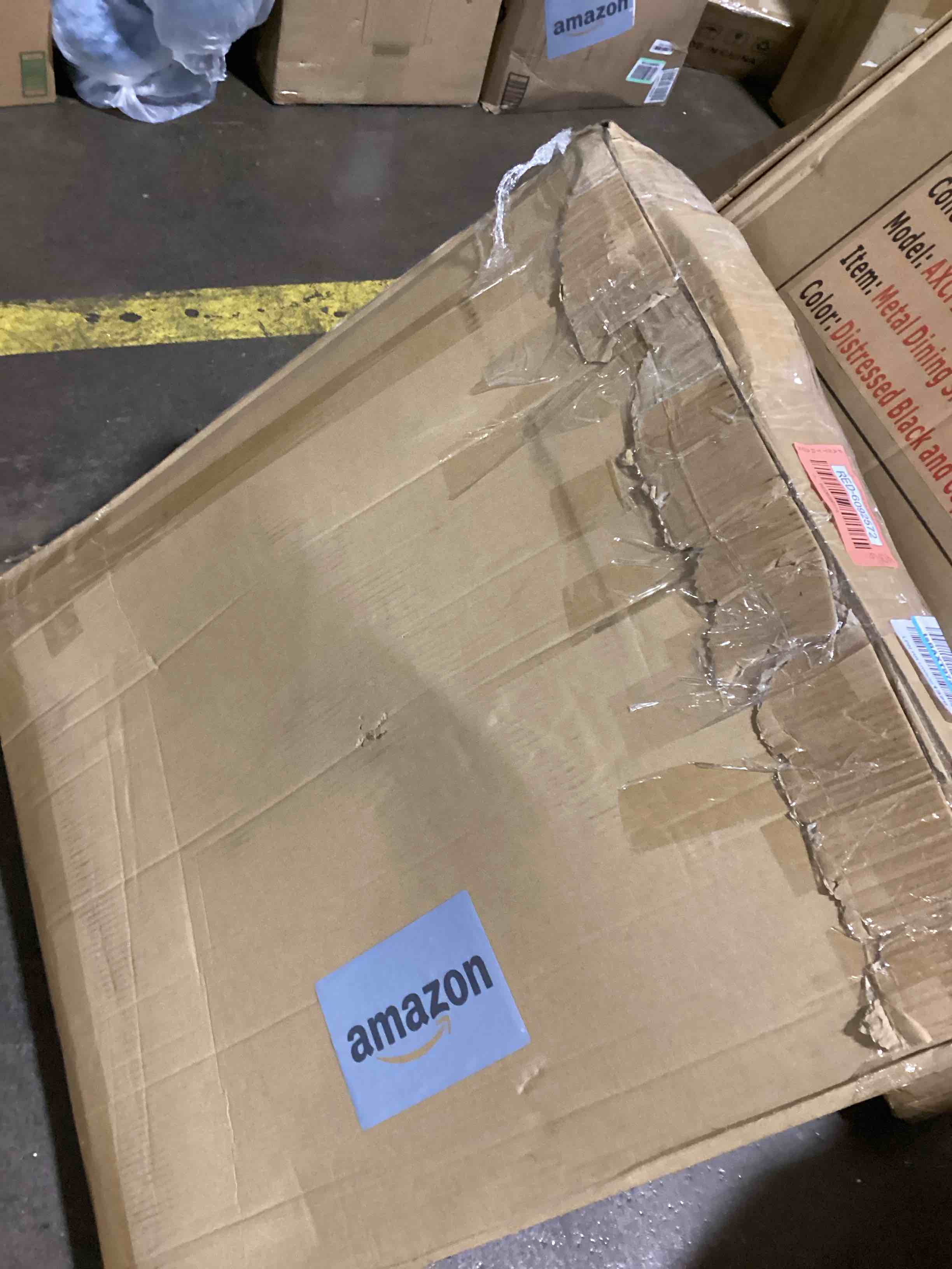 https://s3.amazonaws.com/lotting-images-prod/bidfta/RED6092572_1716902559045.jpeg