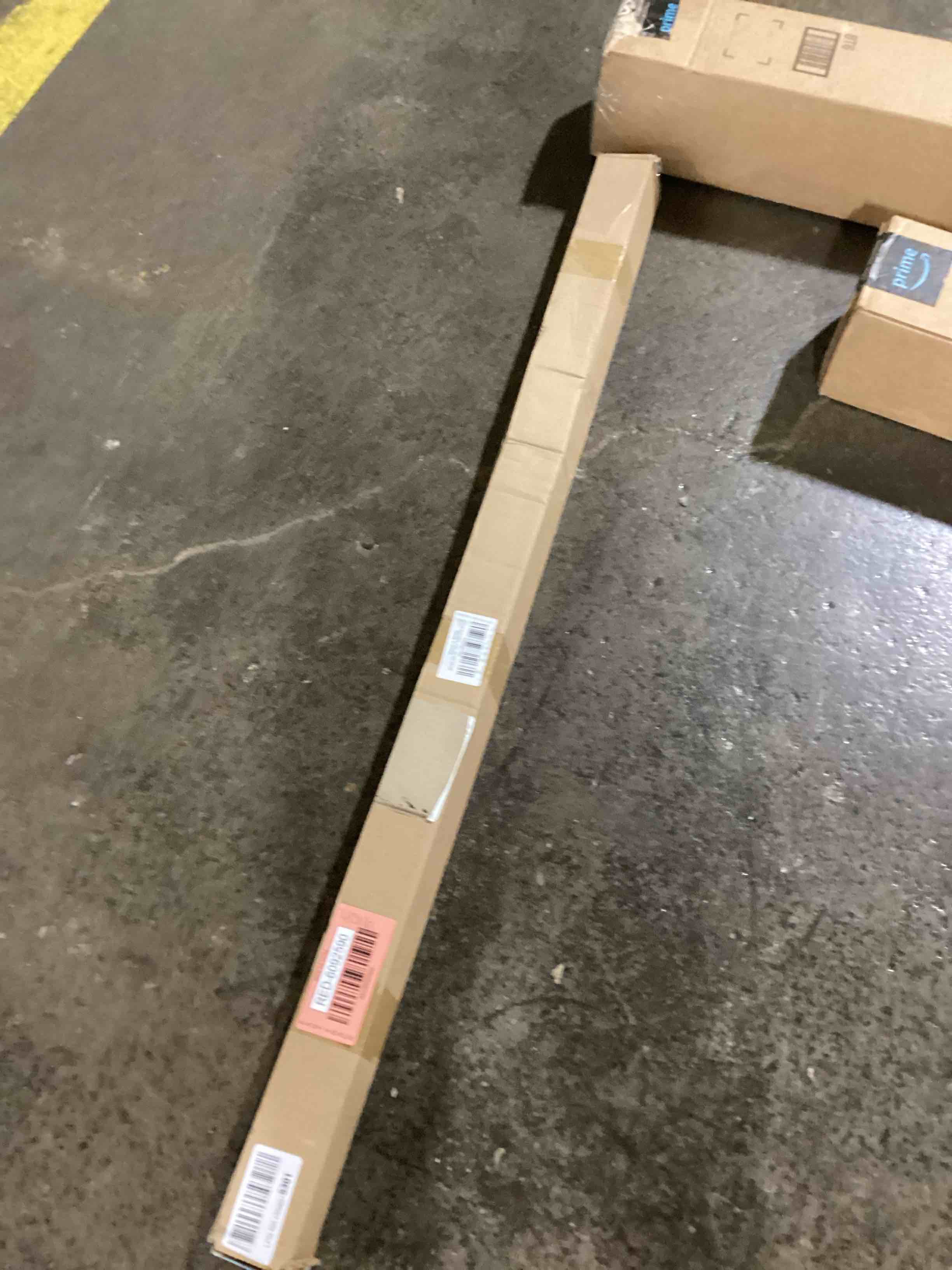 https://s3.amazonaws.com/lotting-images-prod/bidfta/RED6092590_1716585154018.jpeg