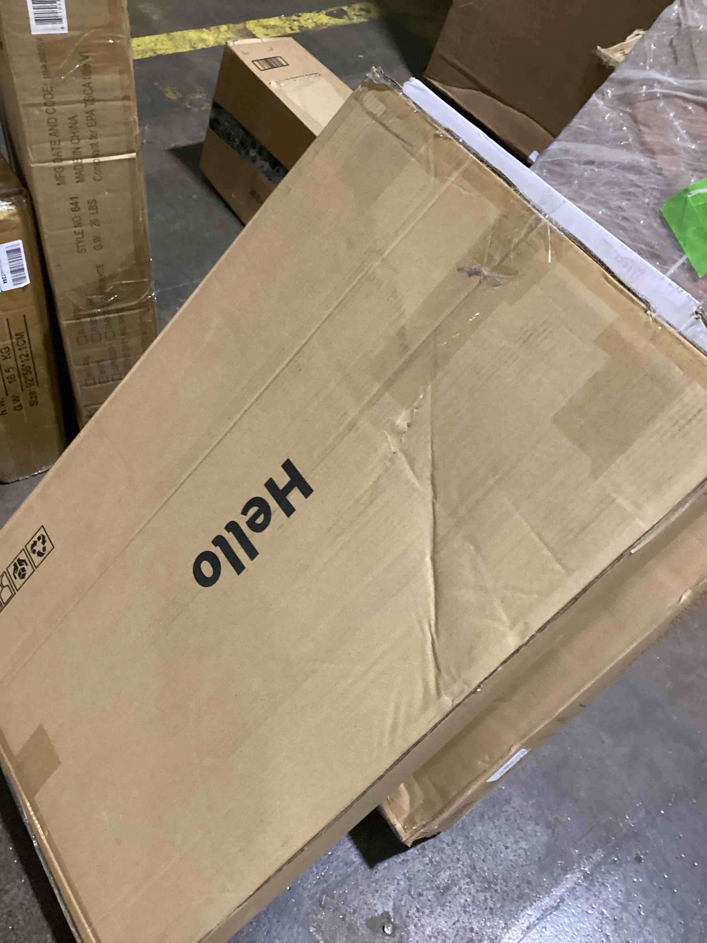 https://s3.amazonaws.com/lotting-images-prod/bidfta/RED6092690_1716903010344.jpeg