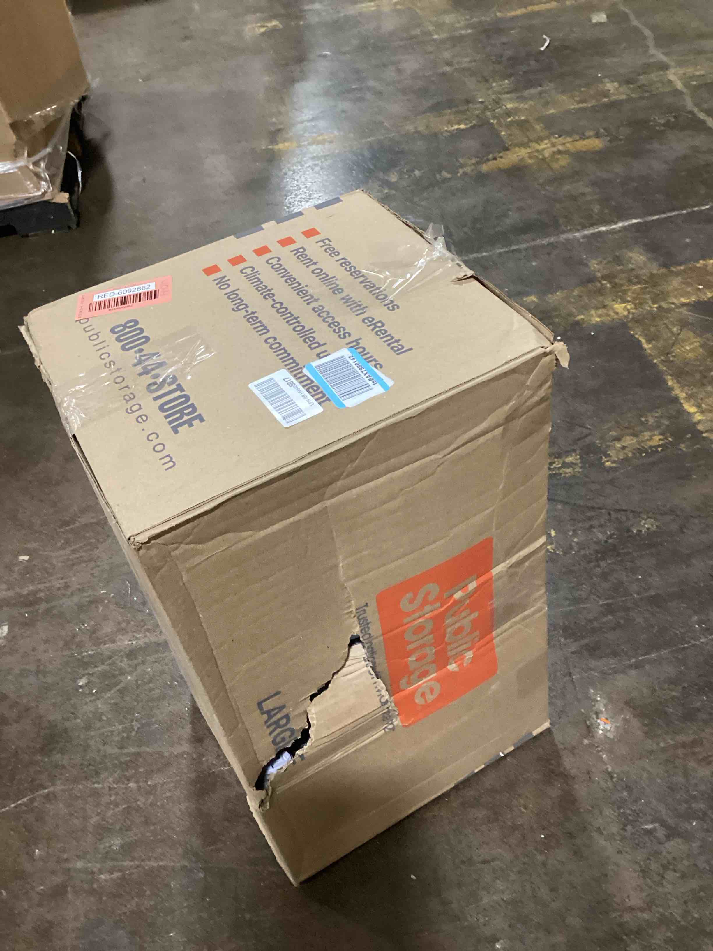 https://s3.amazonaws.com/lotting-images-prod/bidfta/RED6092862_1716922810927.jpeg