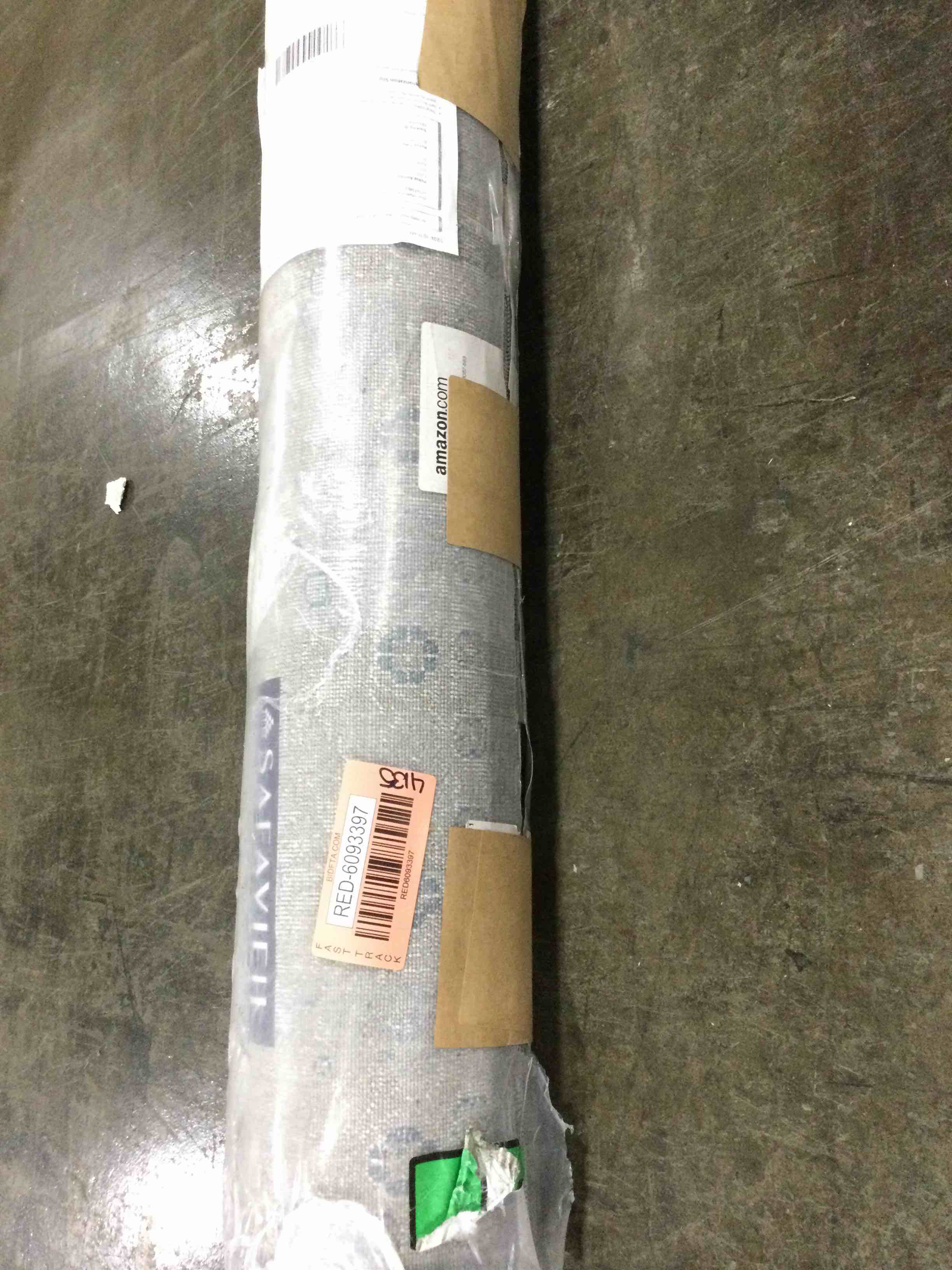 https://s3.amazonaws.com/lotting-images-prod/bidfta/RED6093397_1717103988536.jpeg
