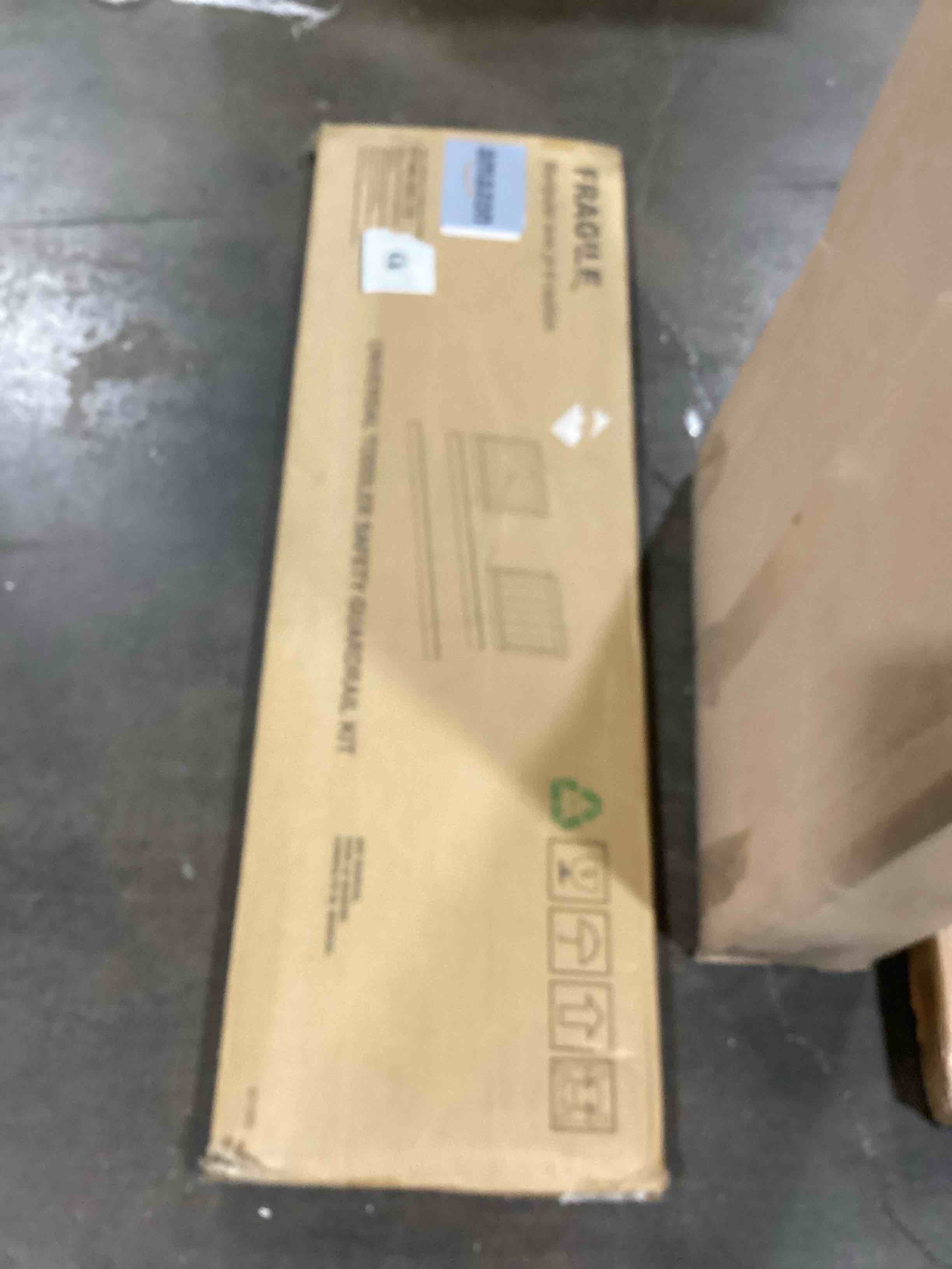 https://s3.amazonaws.com/lotting-images-prod/bidfta/RED6094247_1719671281774.jpeg