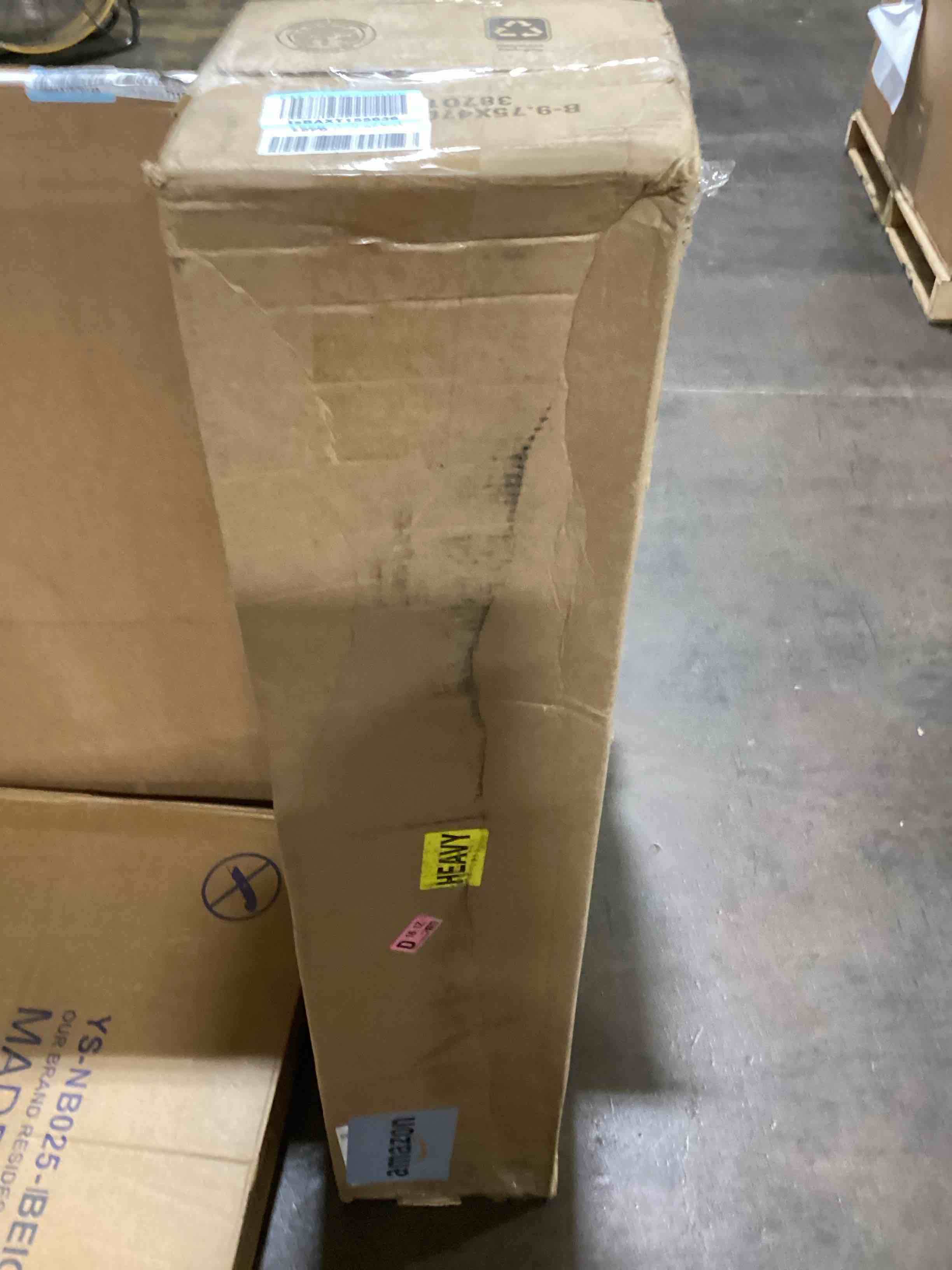 https://s3.amazonaws.com/lotting-images-prod/bidfta/RED6094258_1719671925807.jpeg