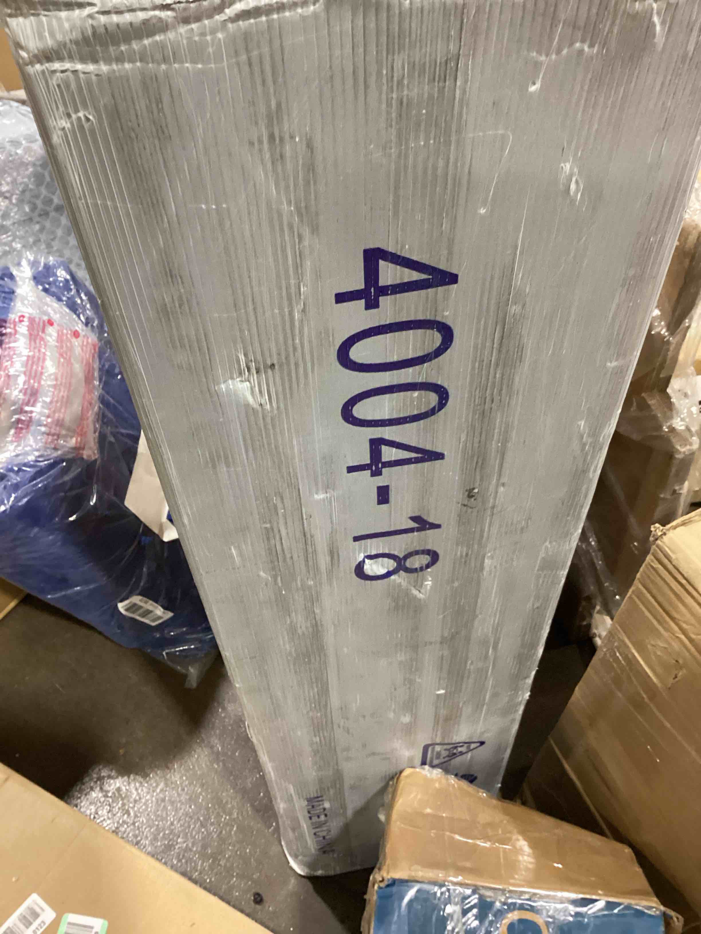 https://s3.amazonaws.com/lotting-images-prod/bidfta/RED6095560_1715979841774.jpeg
