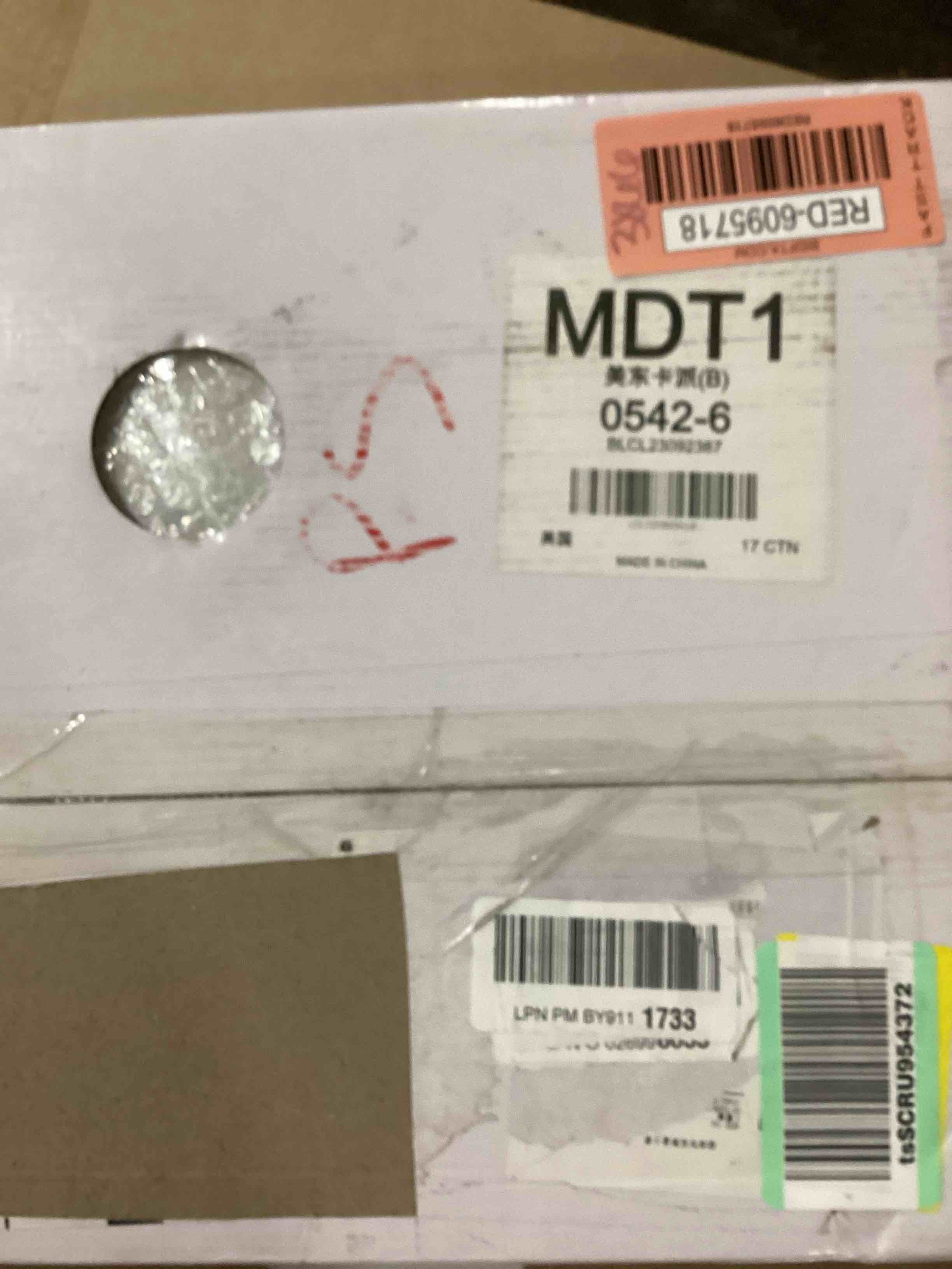 https://s3.amazonaws.com/lotting-images-prod/bidfta/RED6095718_1716306831737.jpeg