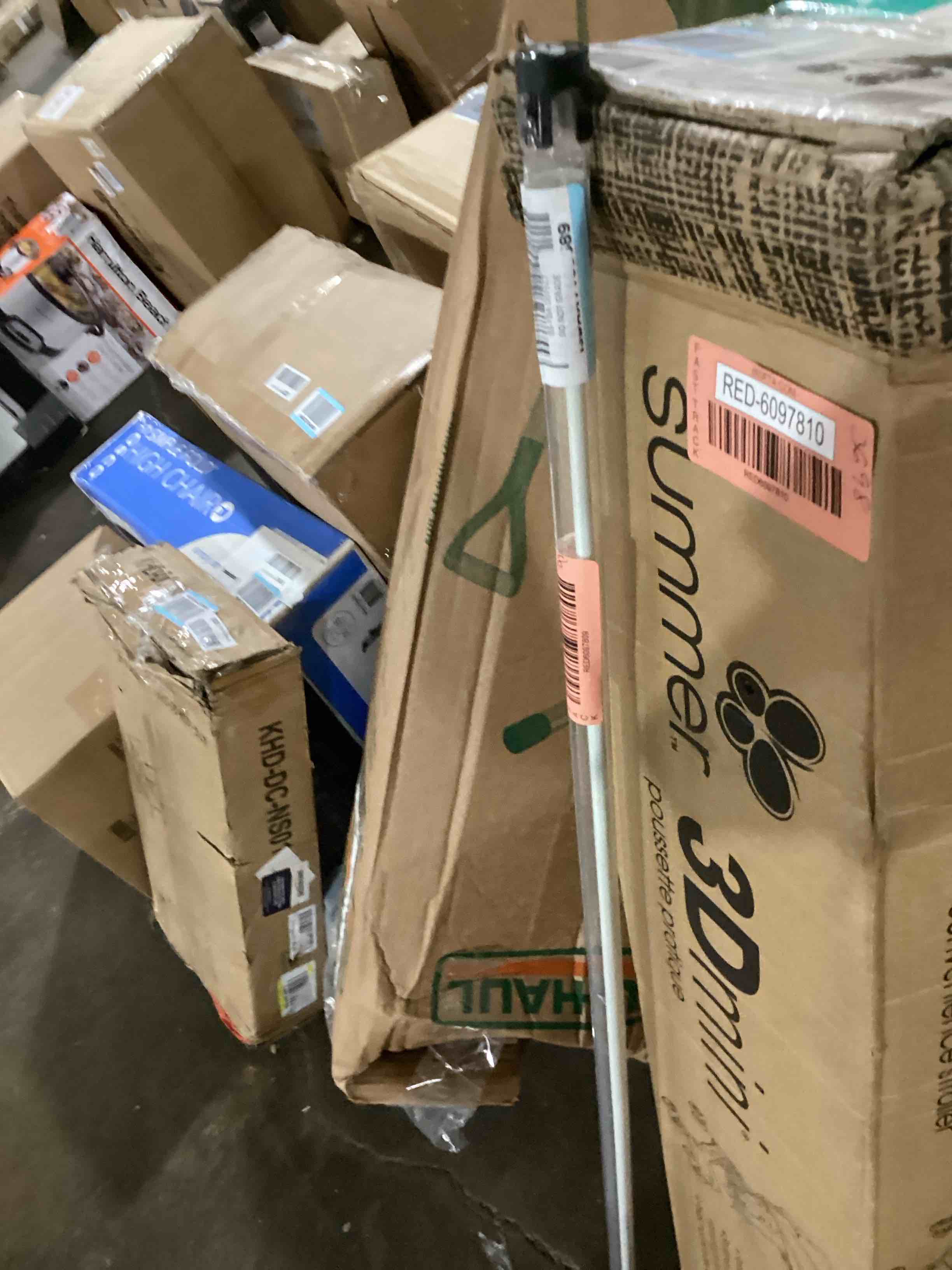 https://s3.amazonaws.com/lotting-images-prod/bidfta/RED6097809_1715609955625.jpeg