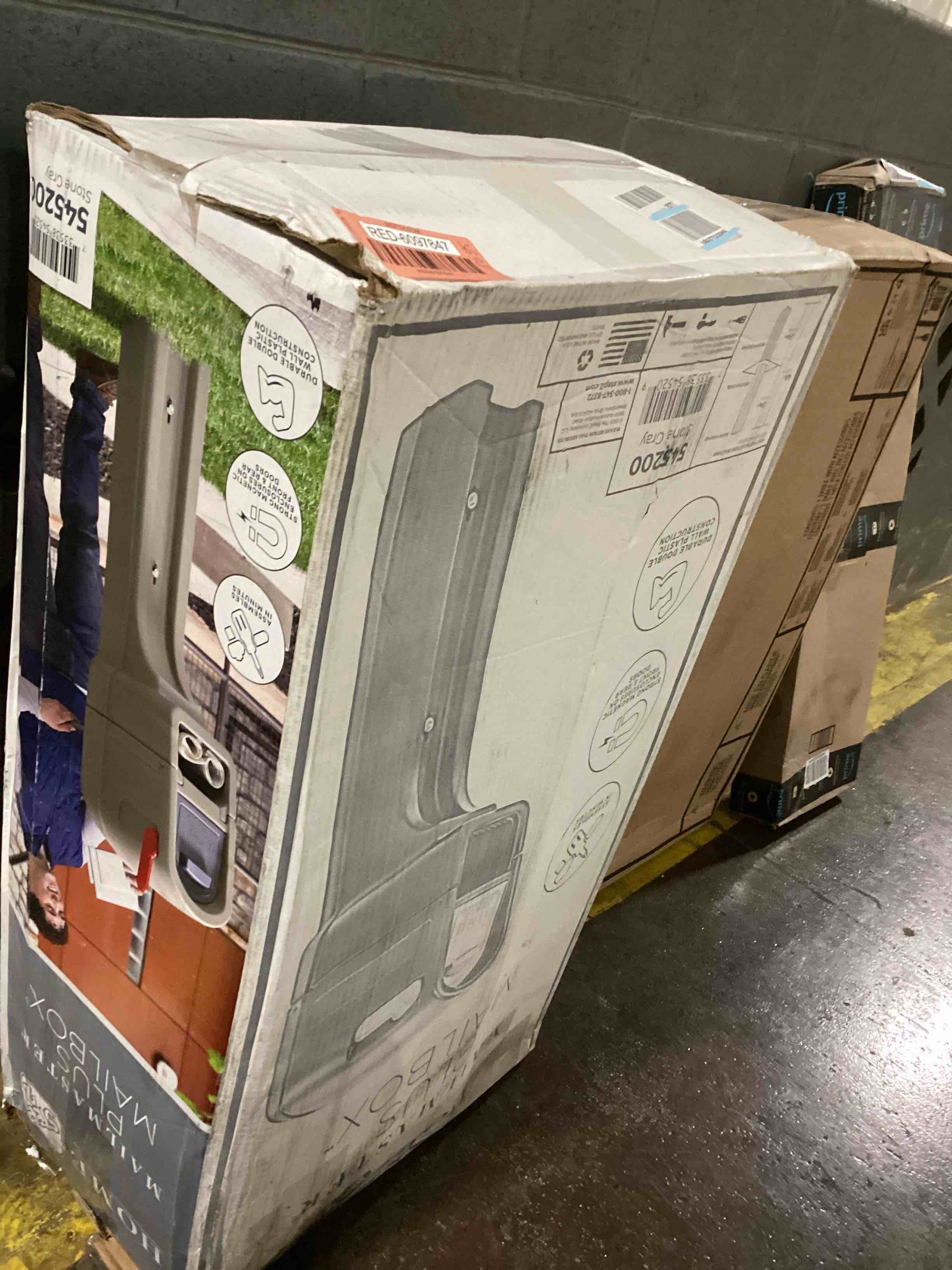 https://s3.amazonaws.com/lotting-images-prod/bidfta/RED6097847_1715611523067.jpeg