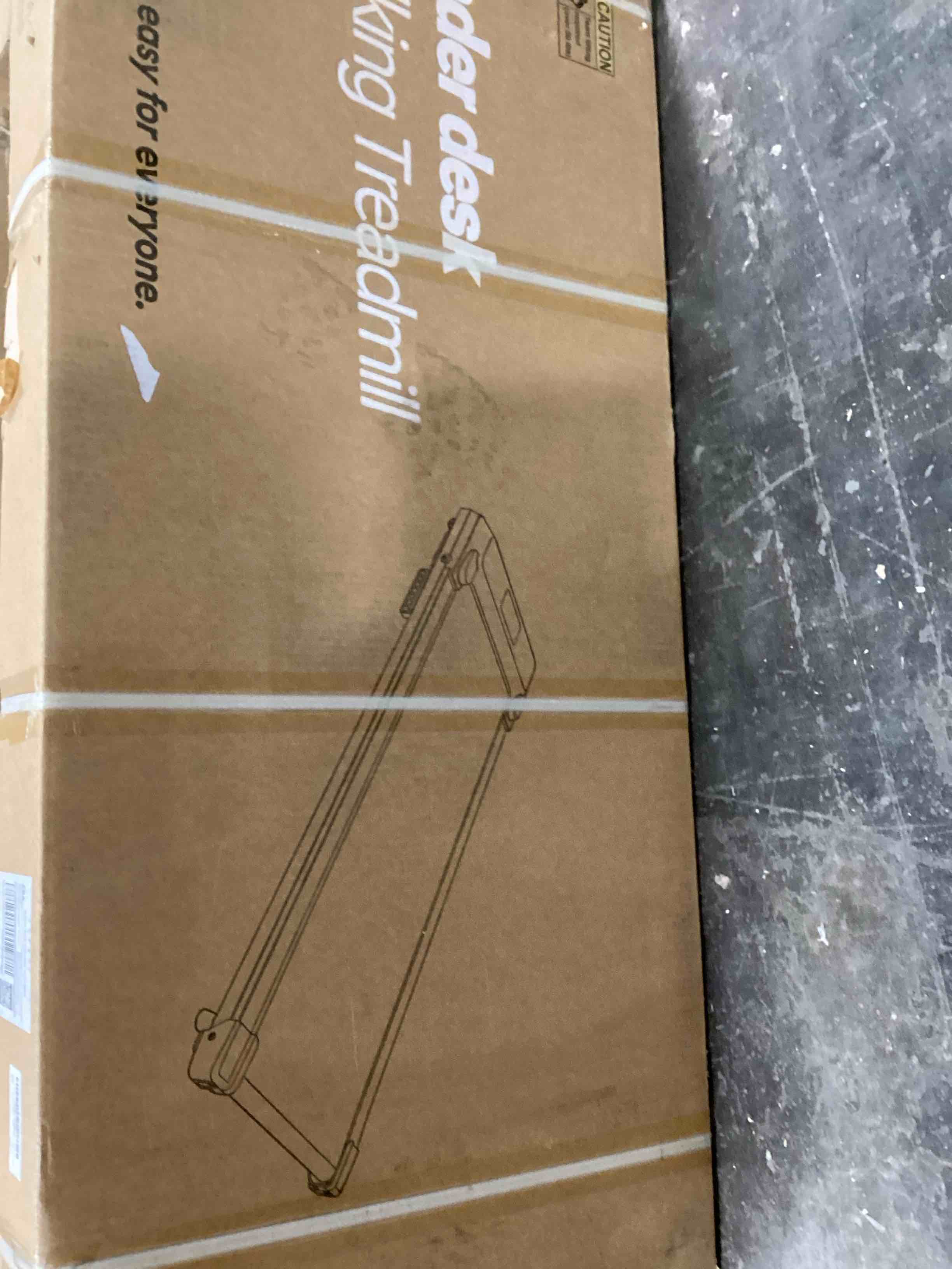 https://s3.amazonaws.com/lotting-images-prod/bidfta/RED6098279_1716565301222.jpeg
