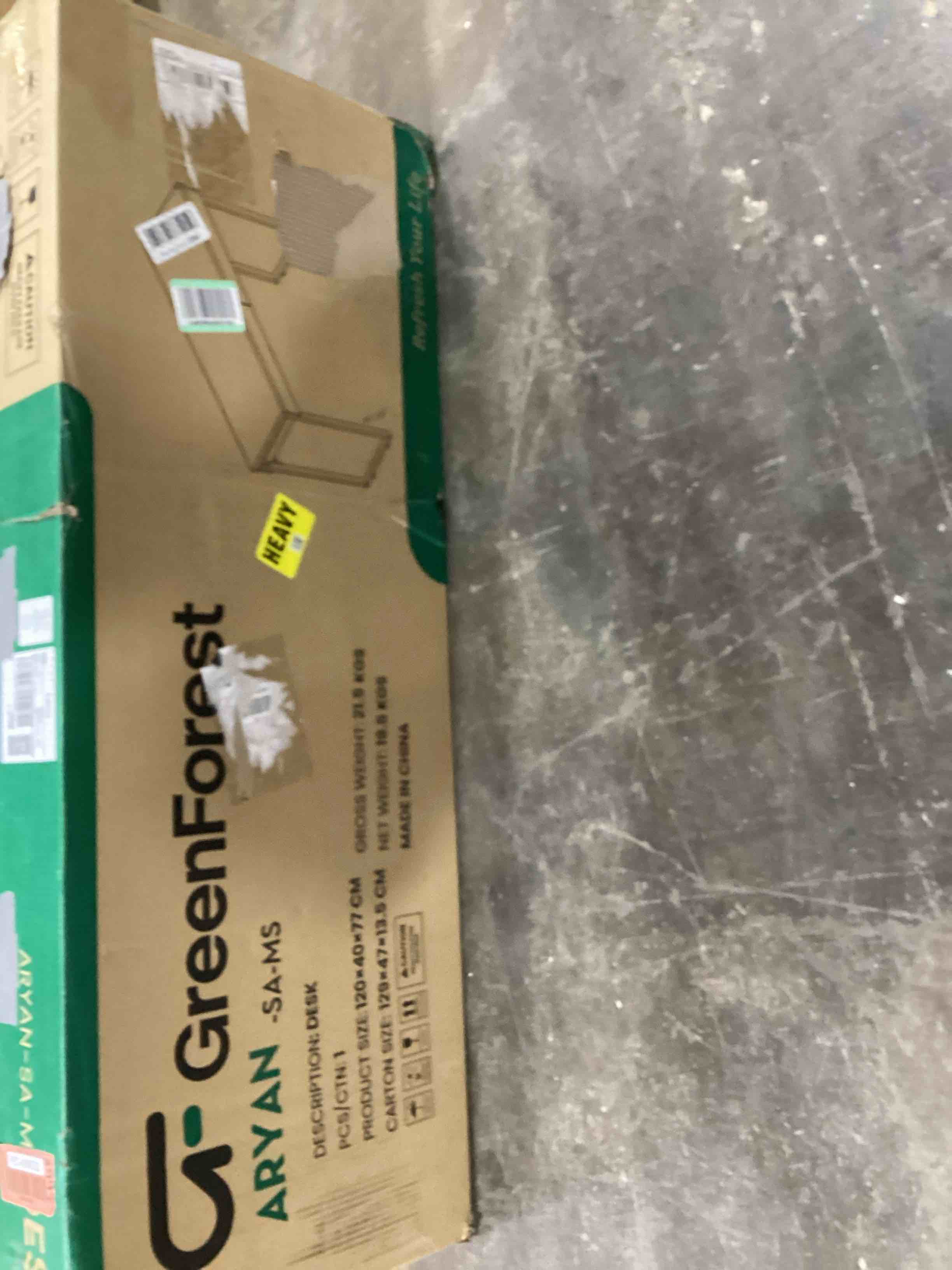 https://s3.amazonaws.com/lotting-images-prod/bidfta/RED6098282_1716566001985.jpeg