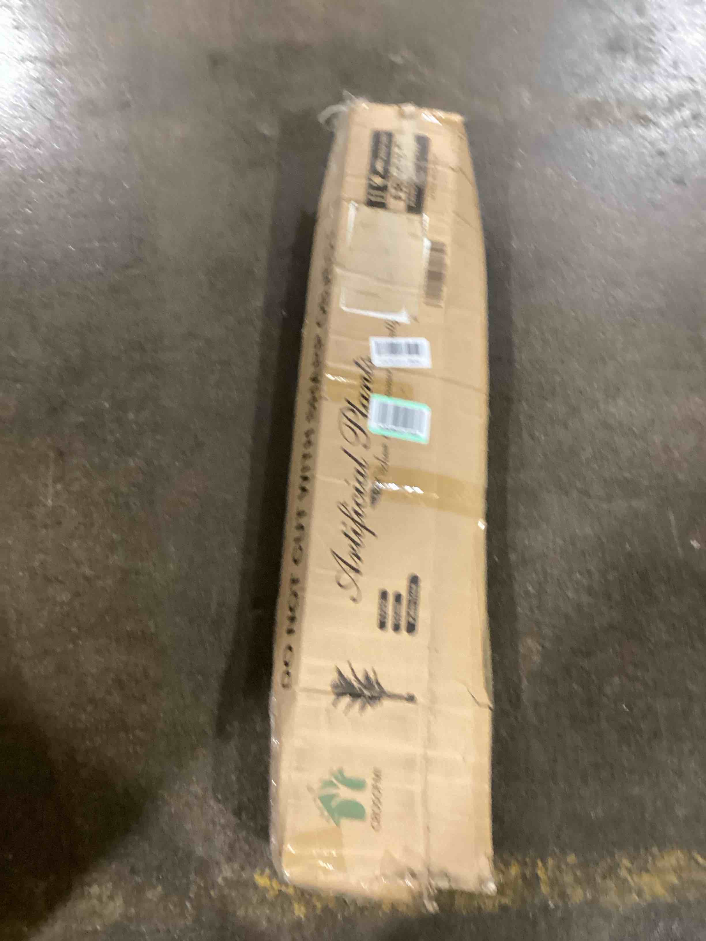https://s3.amazonaws.com/lotting-images-prod/bidfta/RED6098326_1716581611355.jpeg