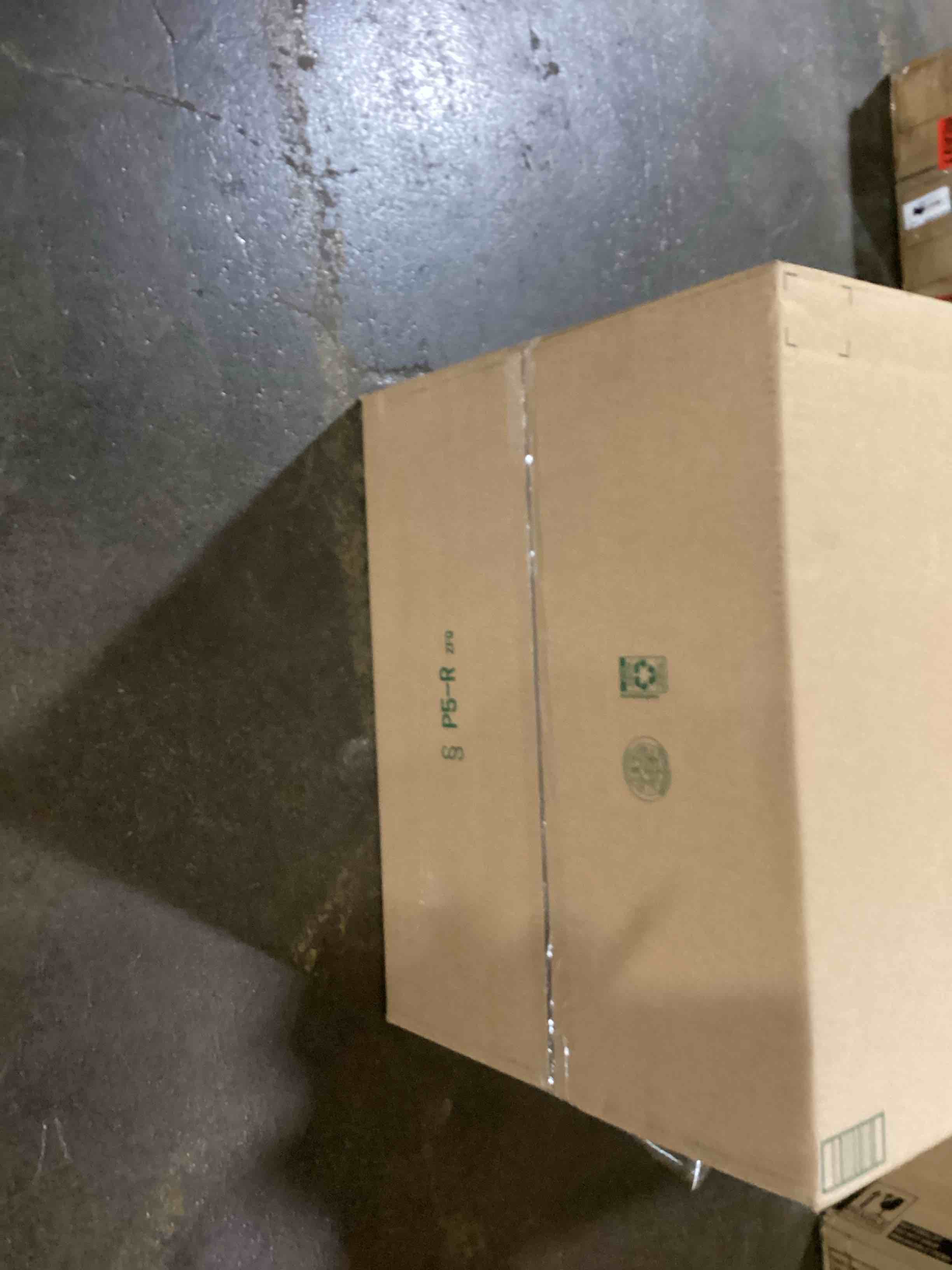 https://s3.amazonaws.com/lotting-images-prod/bidfta/RED6098328_1716580767951.jpeg