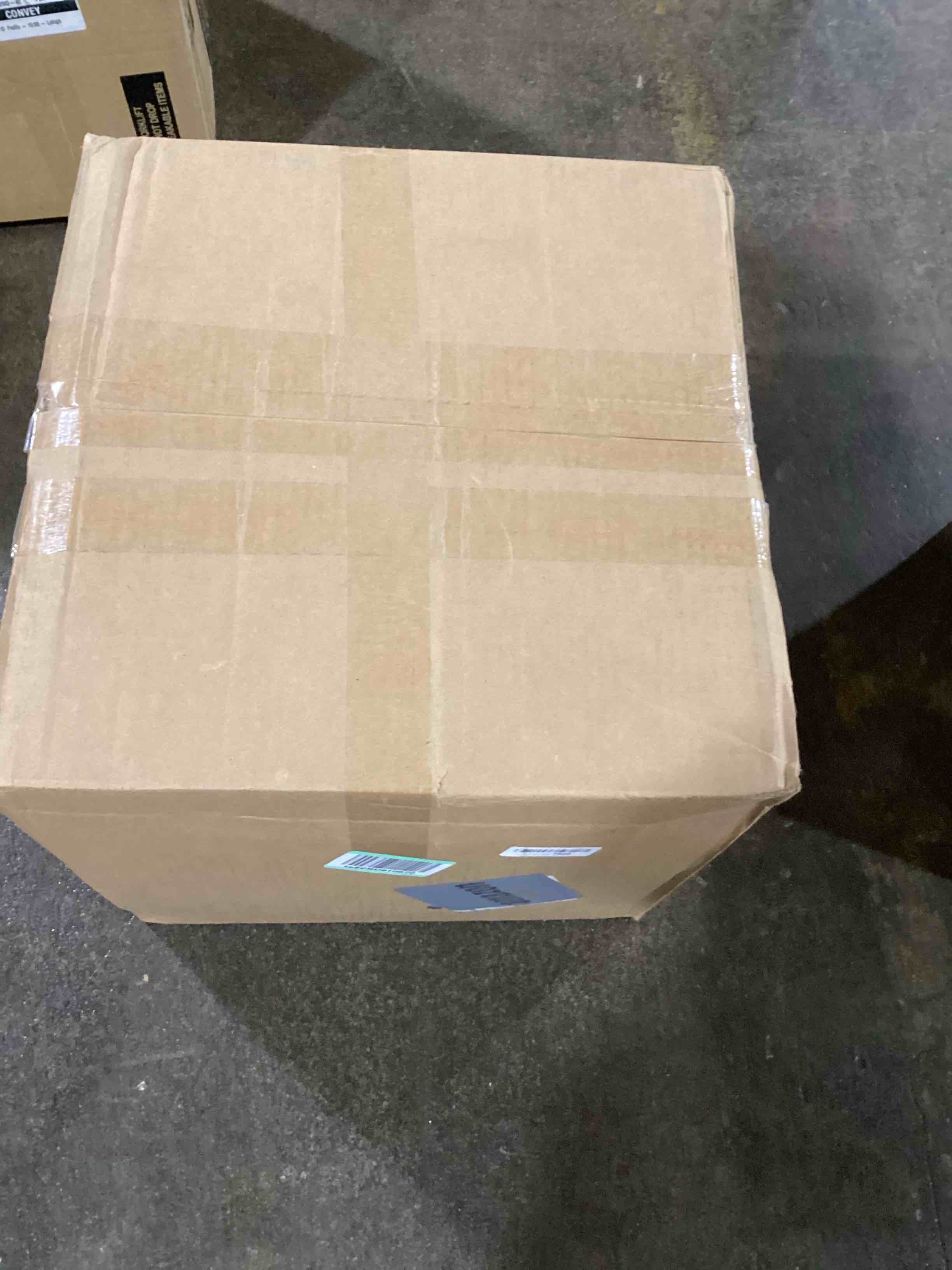 https://s3.amazonaws.com/lotting-images-prod/bidfta/RED6098334_1716578653465.jpeg