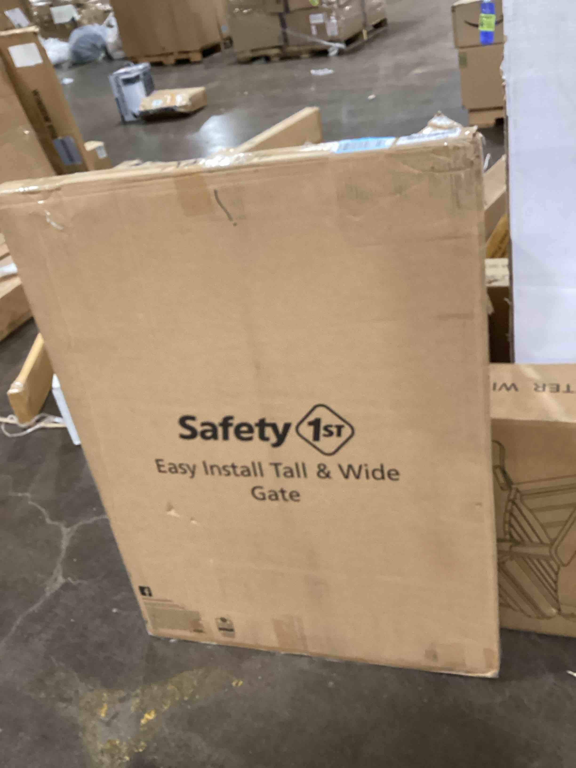 https://s3.amazonaws.com/lotting-images-prod/bidfta/RED6098441_1716918078616.jpeg