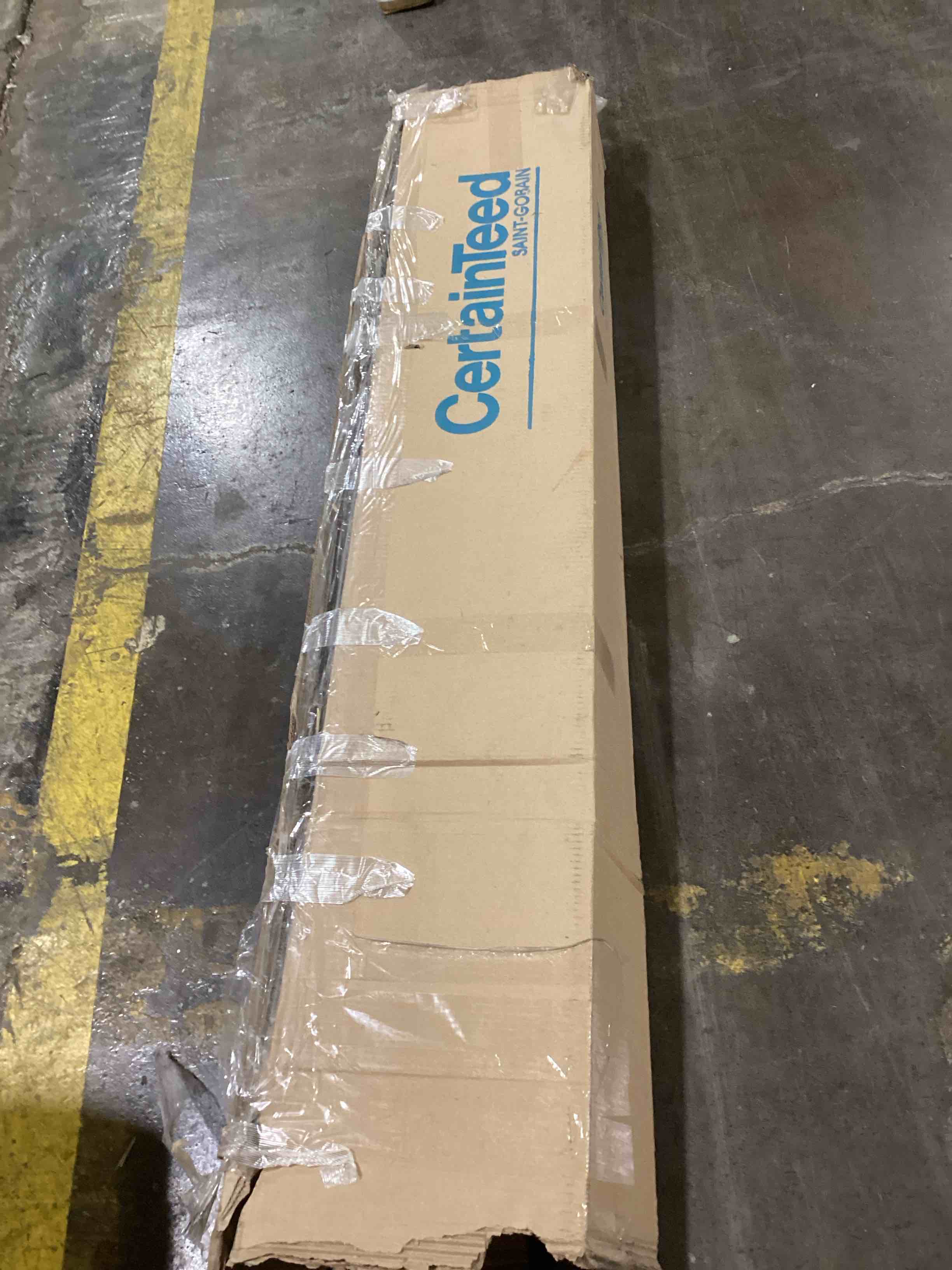 https://s3.amazonaws.com/lotting-images-prod/bidfta/RED6098669_1717525628837.jpeg