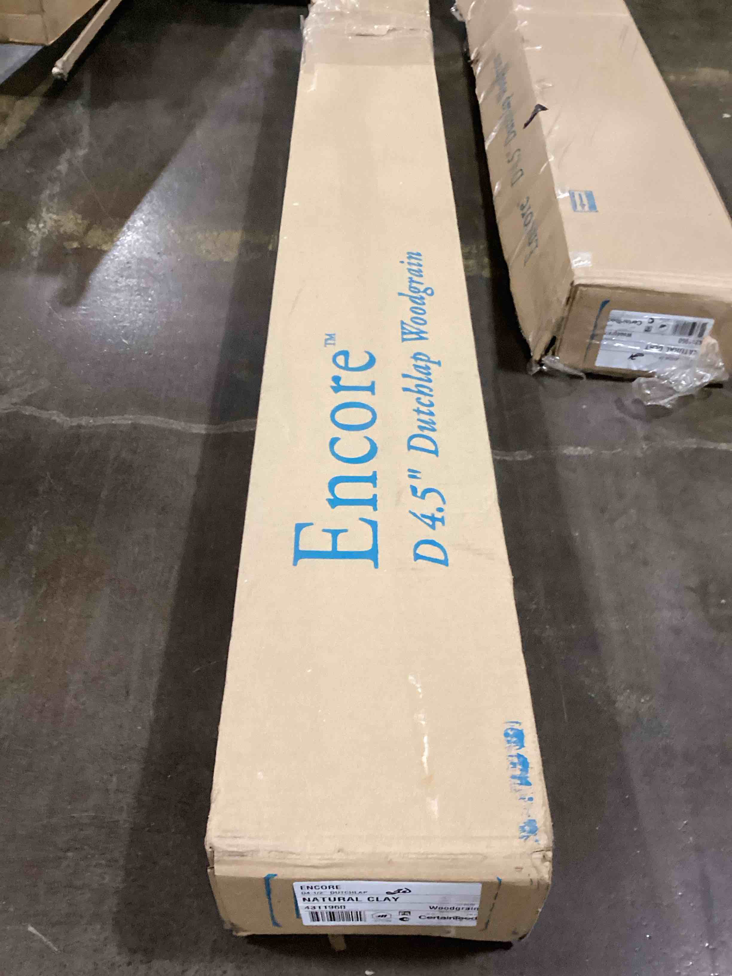 https://s3.amazonaws.com/lotting-images-prod/bidfta/RED6098670_1717525329527.jpeg