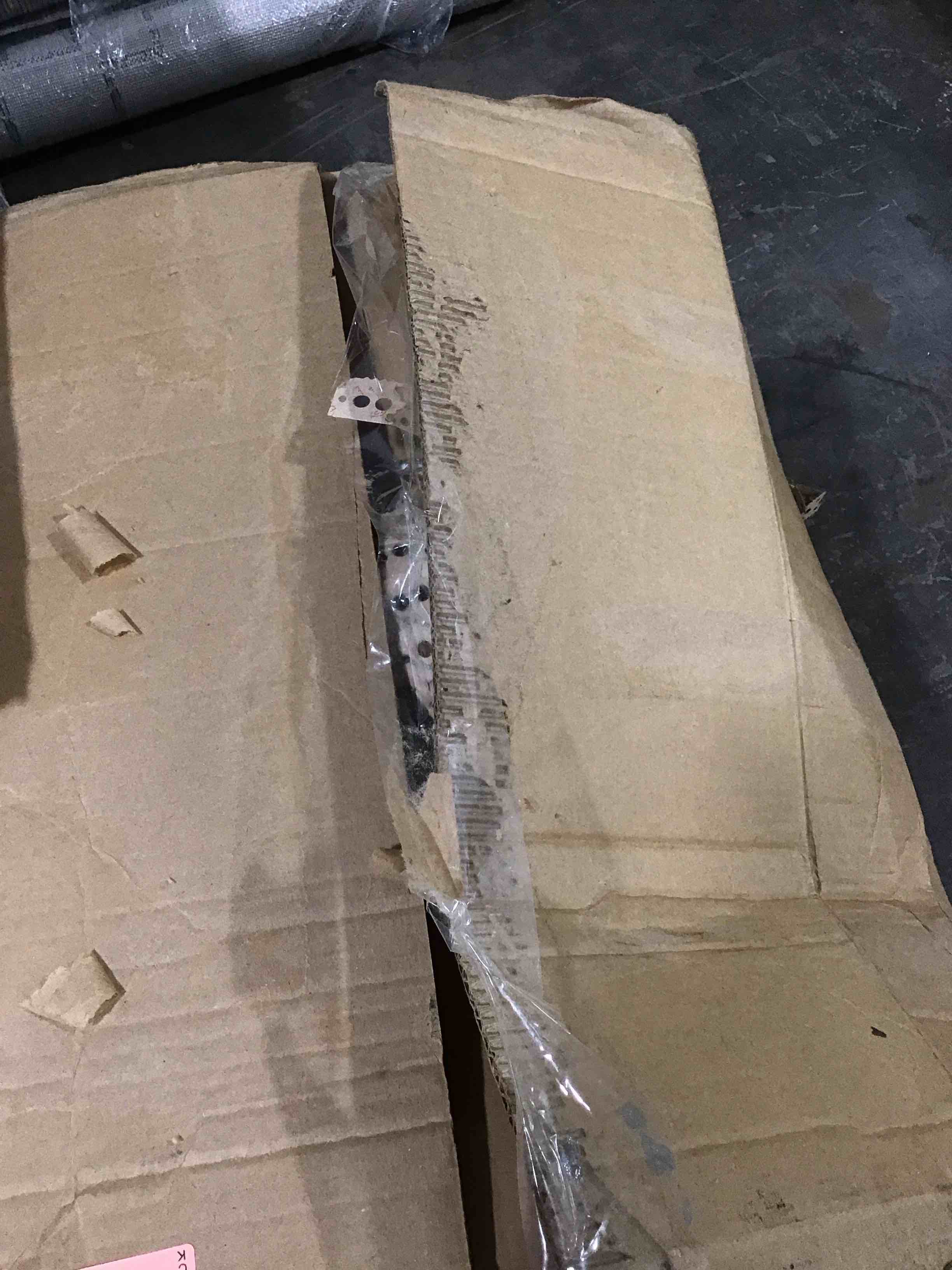 https://s3.amazonaws.com/lotting-images-prod/bidfta/RED6100011_1717531651447.jpeg