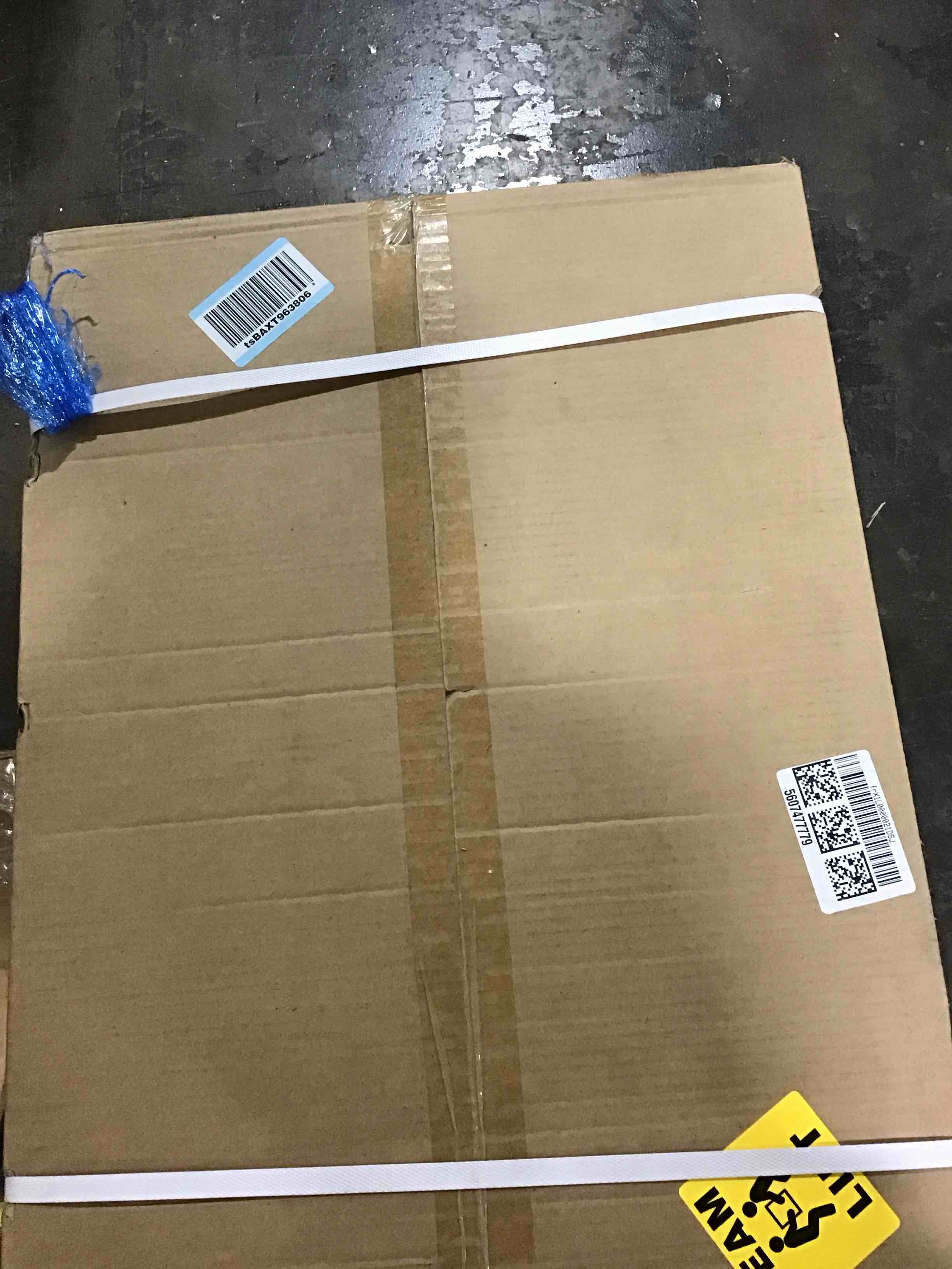 https://s3.amazonaws.com/lotting-images-prod/bidfta/RED6100018_1717530896353.jpeg