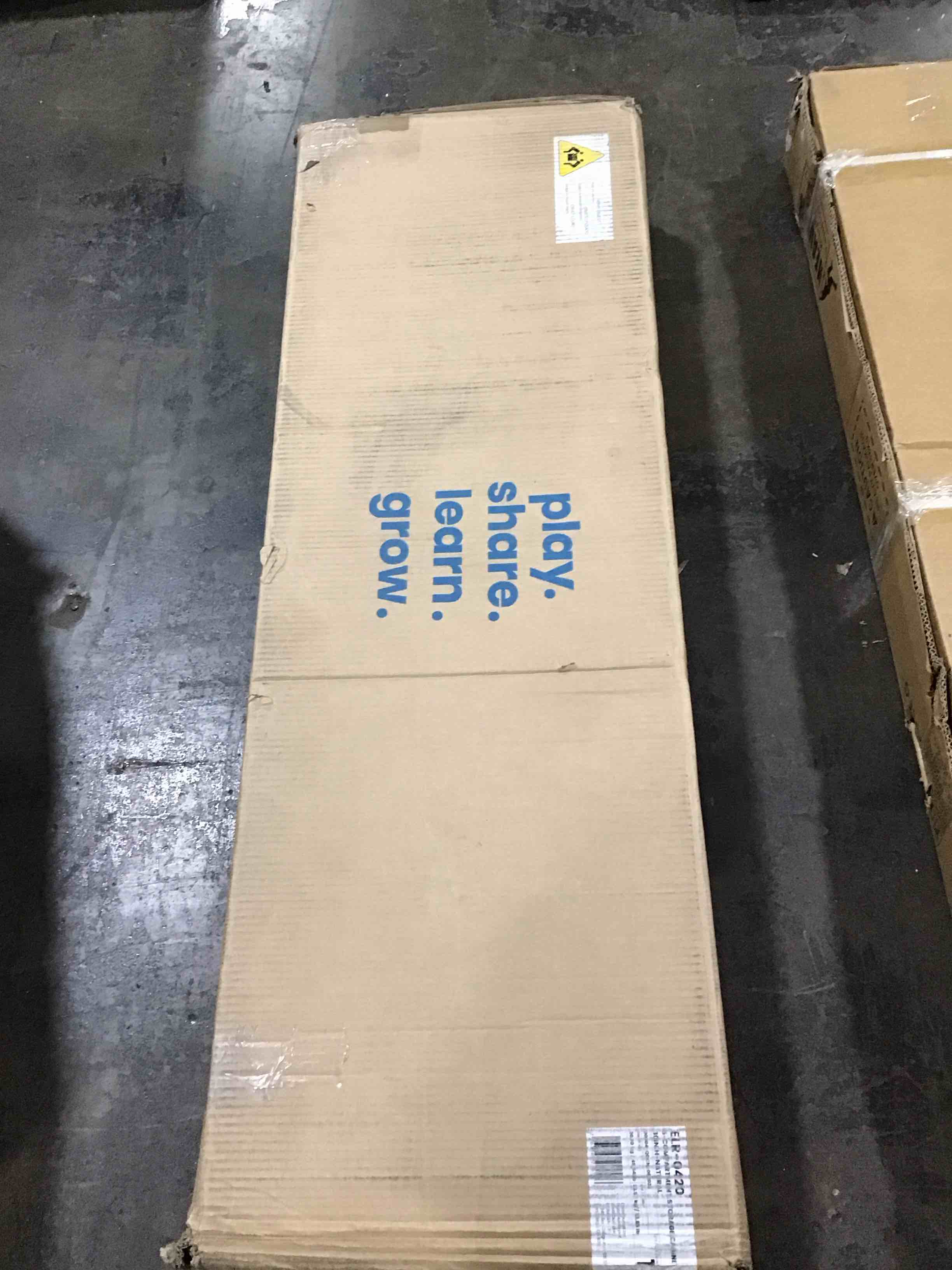 https://s3.amazonaws.com/lotting-images-prod/bidfta/RED6100026_1717529190294.jpeg