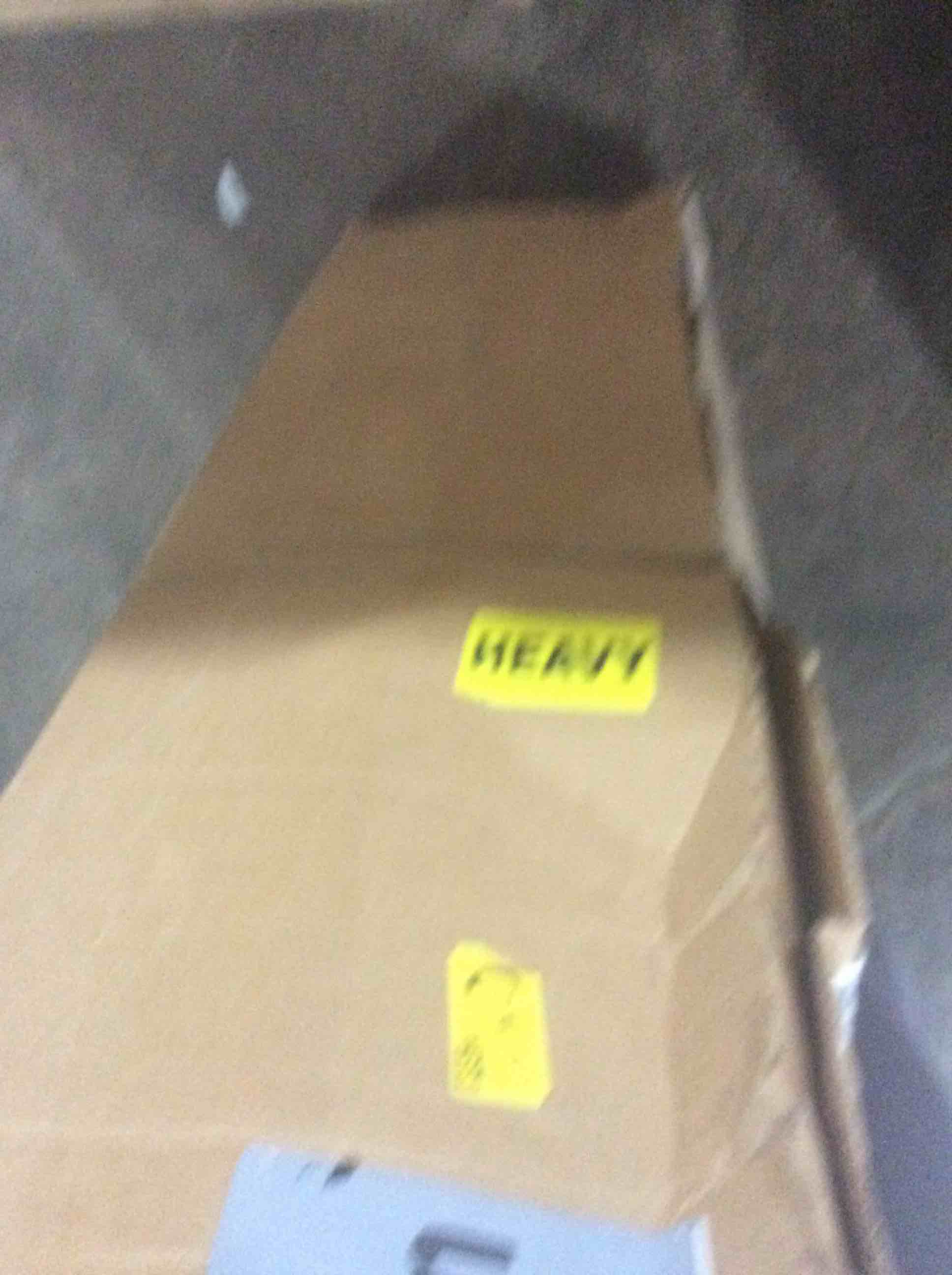 https://s3.amazonaws.com/lotting-images-prod/bidfta/RED6101942_1717598156903.jpeg