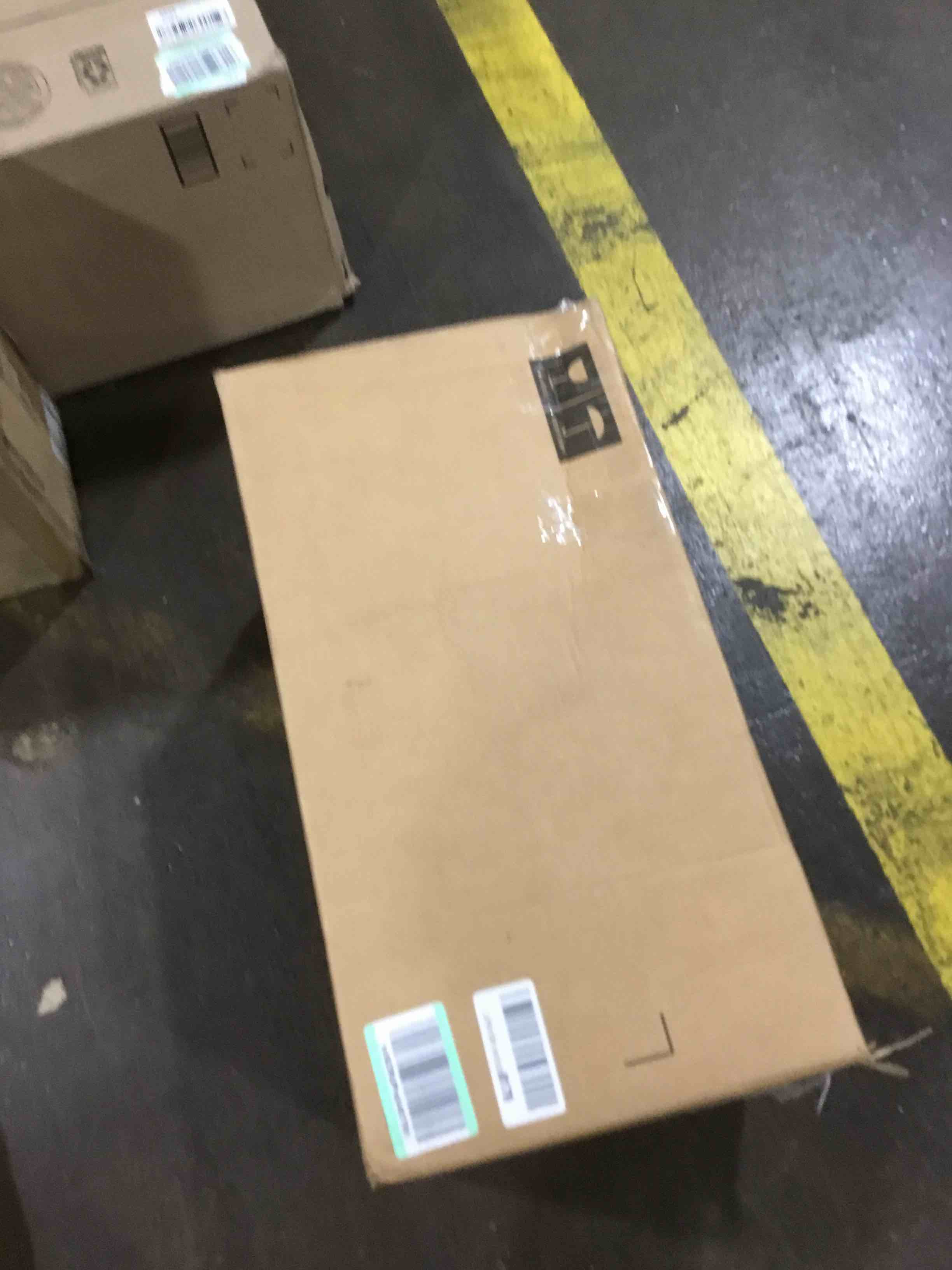 https://s3.amazonaws.com/lotting-images-prod/bidfta/RED6102150_1718725220424.jpeg