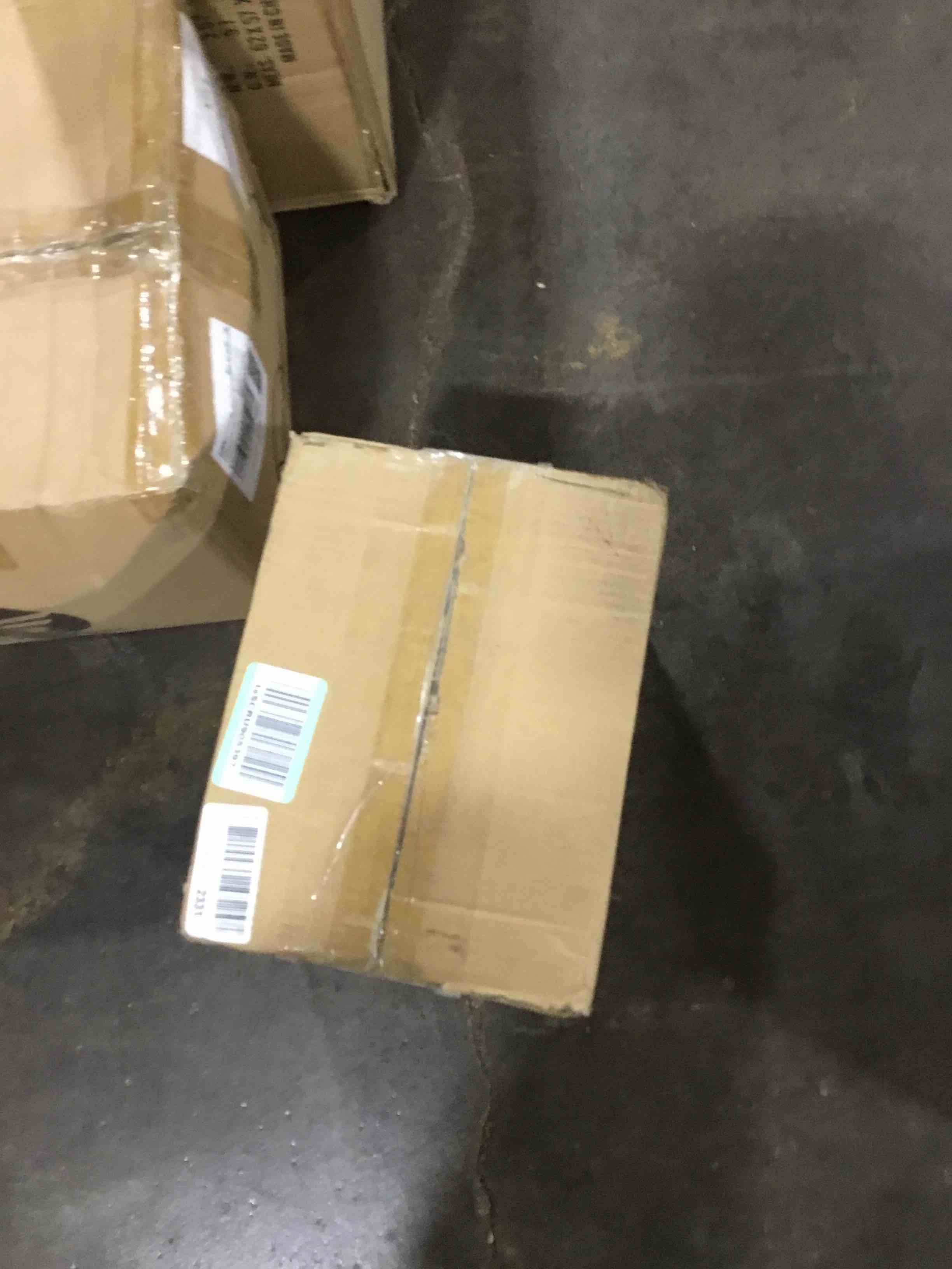 https://s3.amazonaws.com/lotting-images-prod/bidfta/RED6102159_1718726040316.jpeg