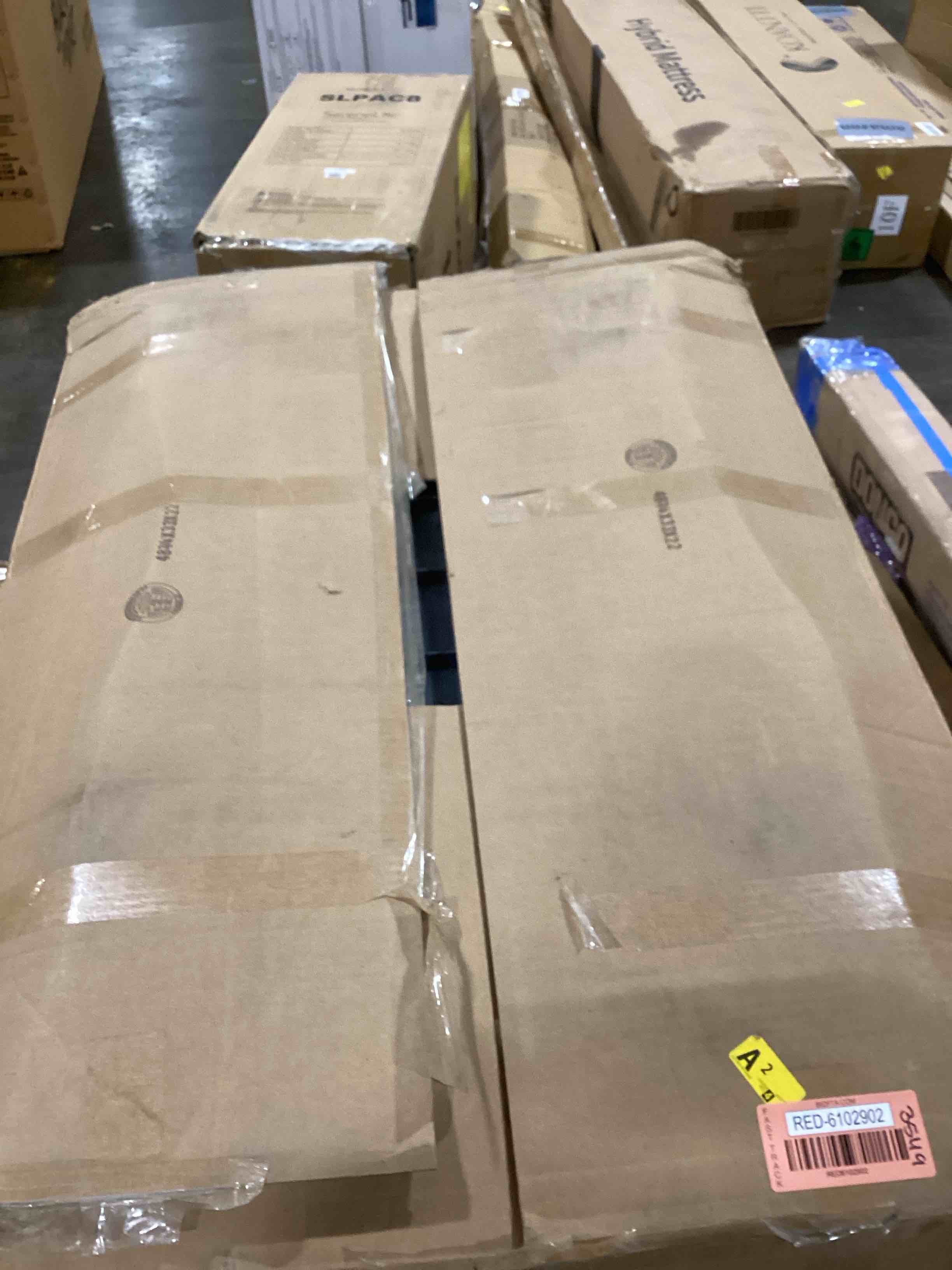https://s3.amazonaws.com/lotting-images-prod/bidfta/RED6102902_1715085373179.jpeg
