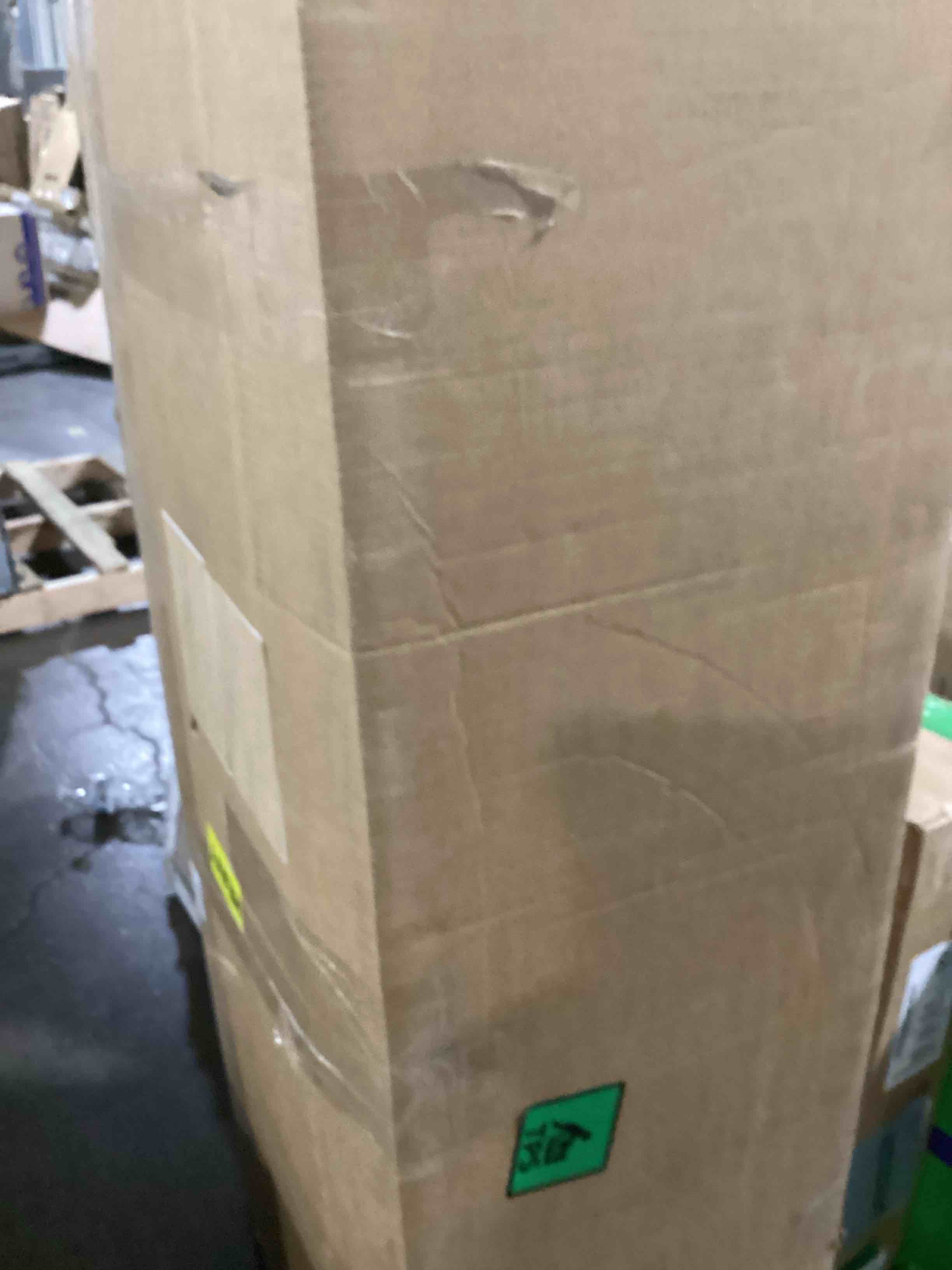 https://s3.amazonaws.com/lotting-images-prod/bidfta/RED6102926_1715089366371.jpeg