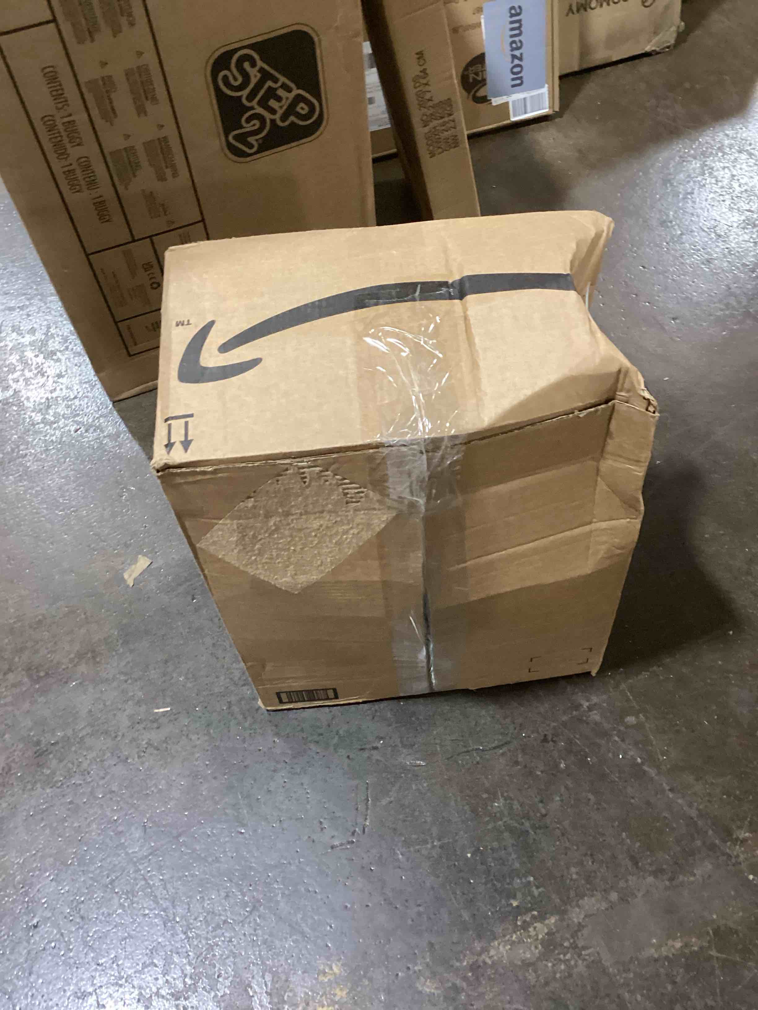 https://s3.amazonaws.com/lotting-images-prod/bidfta/RED6103443_1715603125349.jpeg