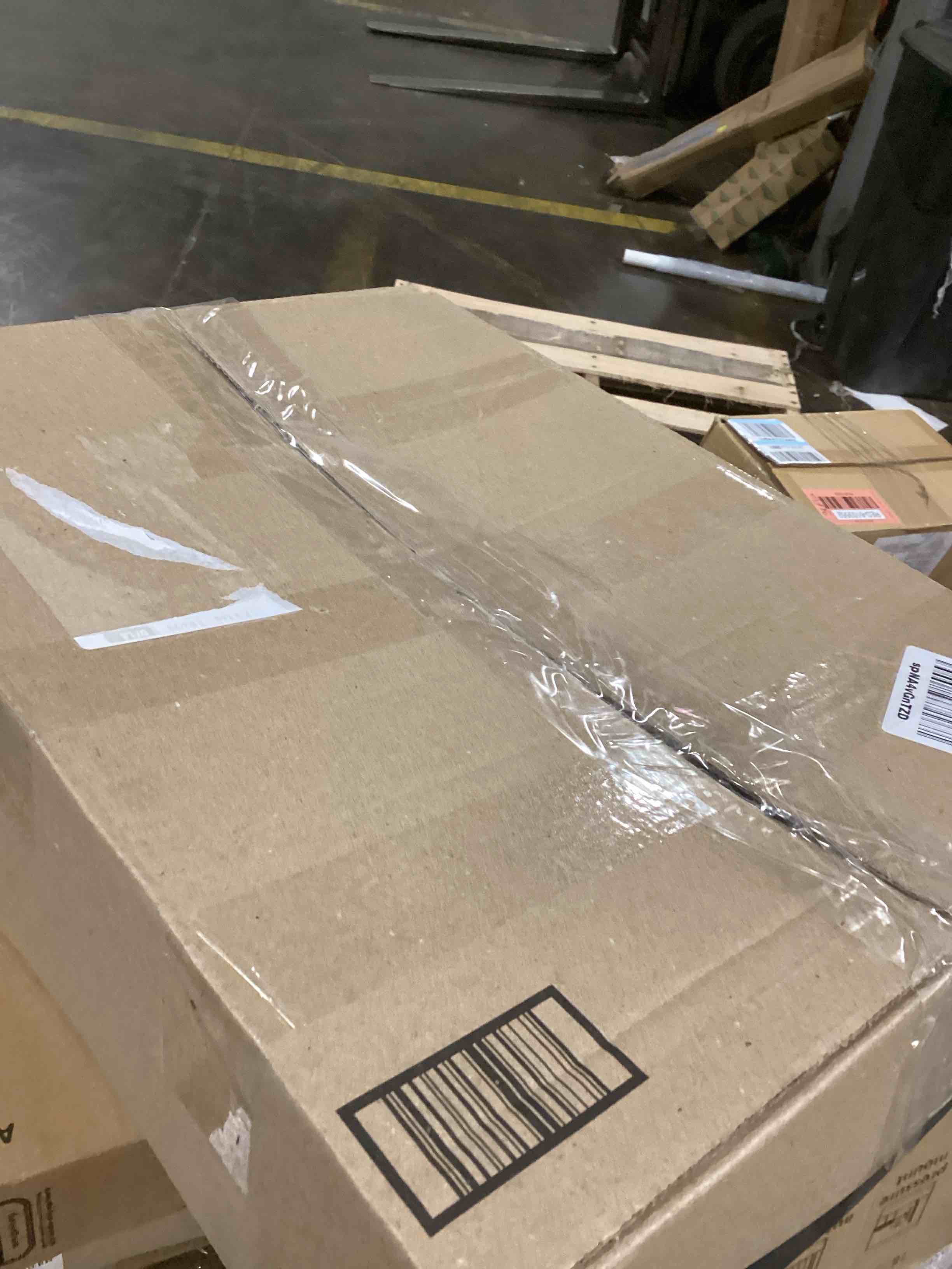 https://s3.amazonaws.com/lotting-images-prod/bidfta/RED6103555_1715604018501.jpeg