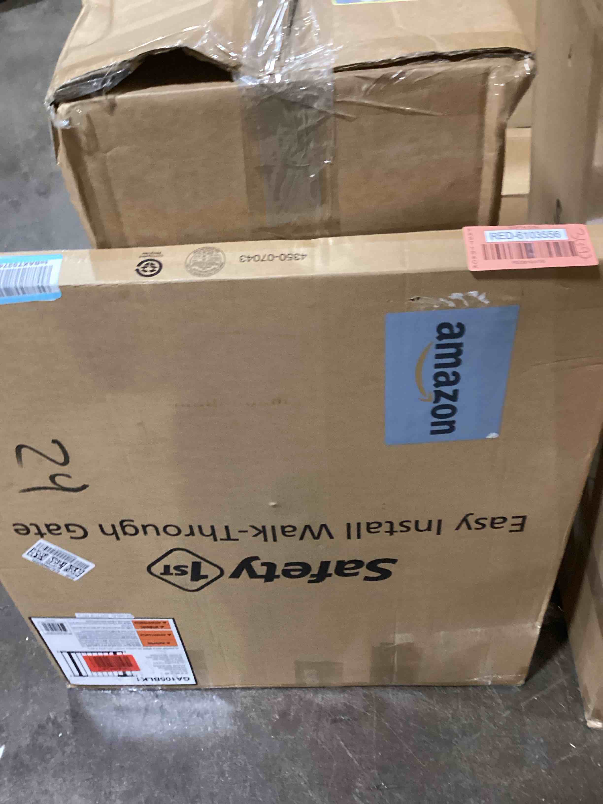 https://s3.amazonaws.com/lotting-images-prod/bidfta/RED6103556_1715604059363.jpeg