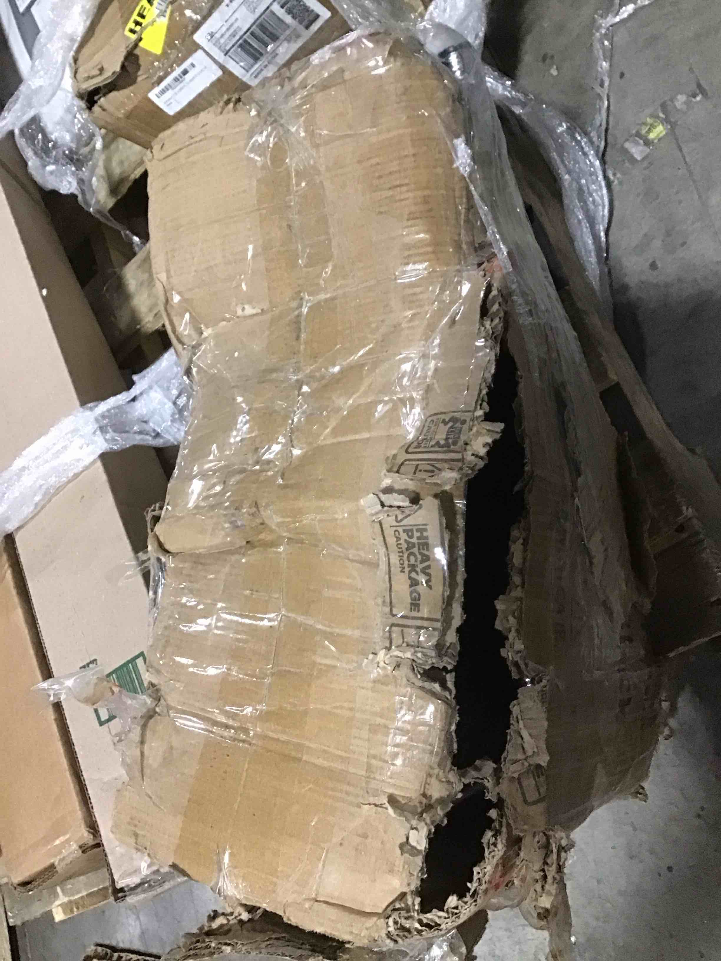 https://s3.amazonaws.com/lotting-images-prod/bidfta/RED6104437_1715946295984.jpeg